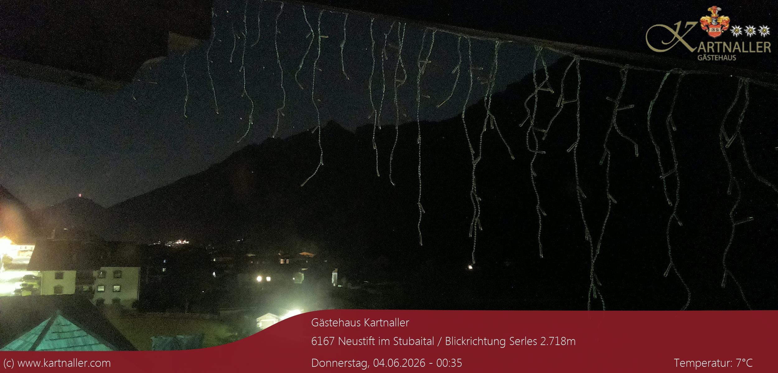 Archiv Foto Webcam Blick Neustift und Serles / Stubaital