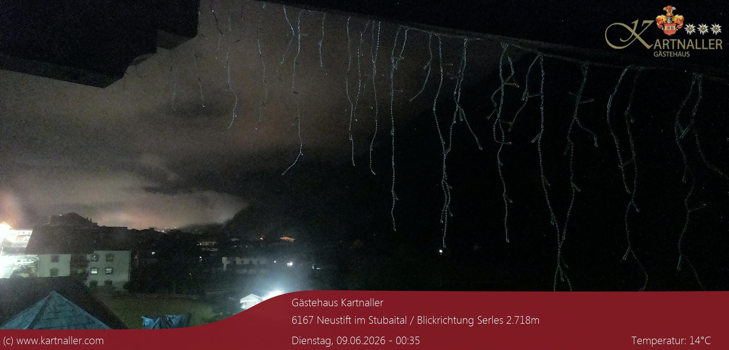 Archiv Foto Webcam Blick Neustift und Serles / Stubaital