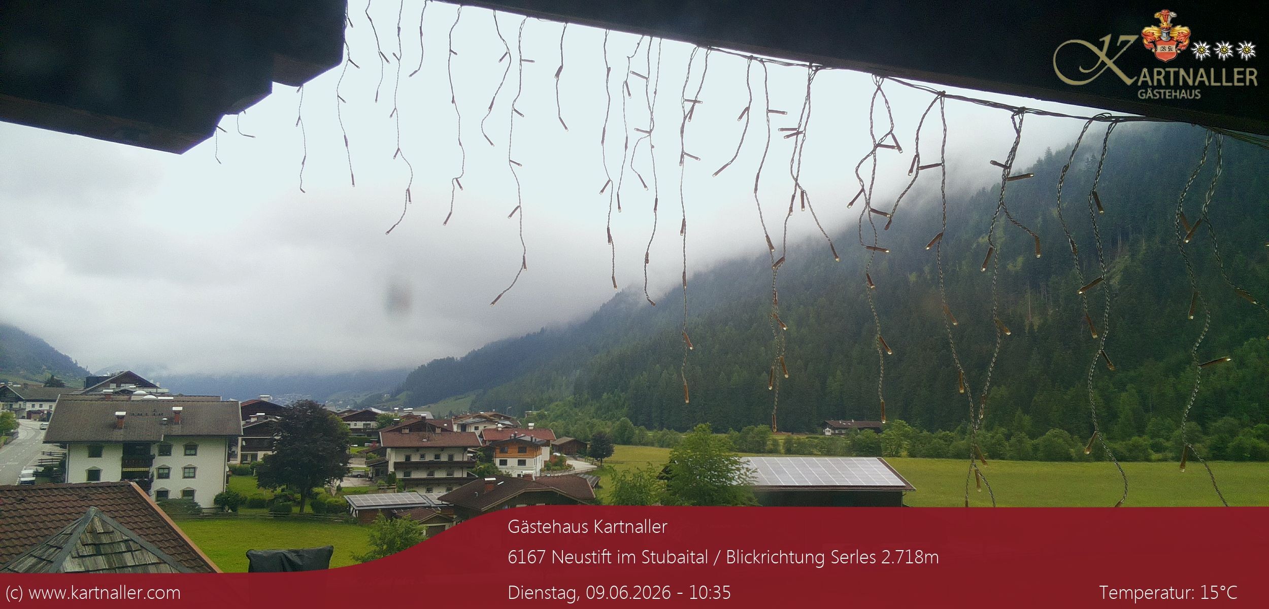 Archiv Foto Webcam Blick Neustift und Serles / Stubaital
