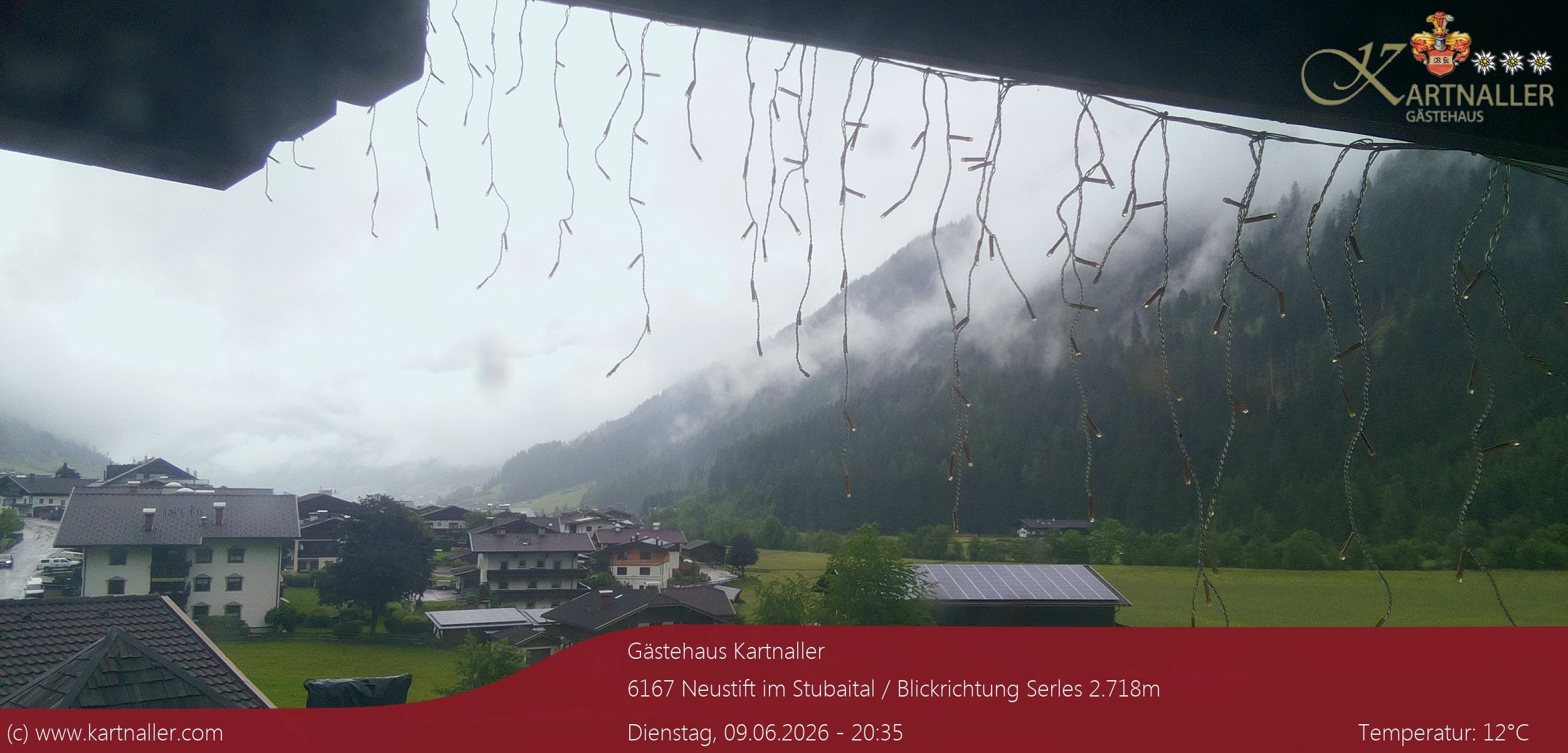 Archiv Foto Webcam Blick Neustift und Serles / Stubaital