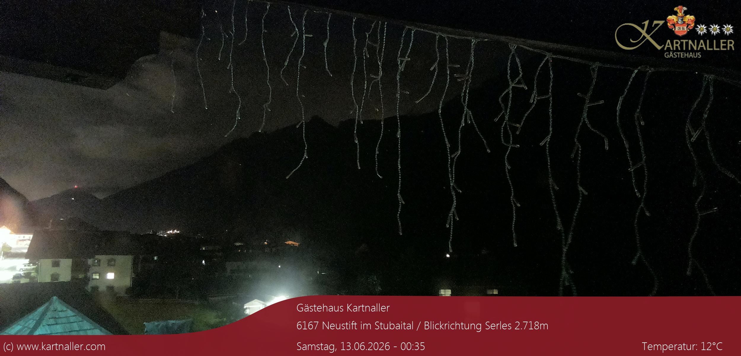 Archiv Foto Webcam Blick Neustift und Serles / Stubaital