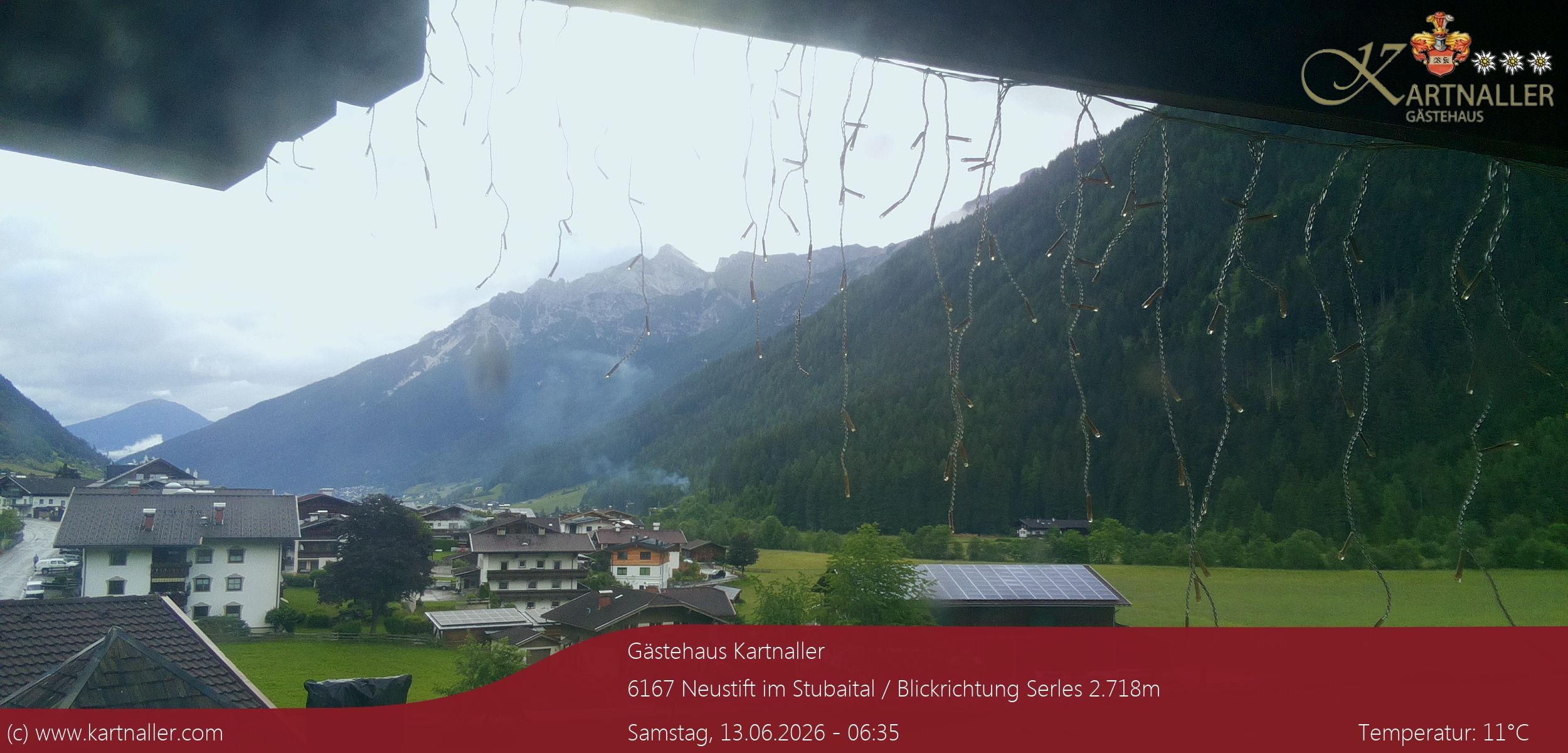 Archiv Foto Webcam Blick Neustift und Serles / Stubaital