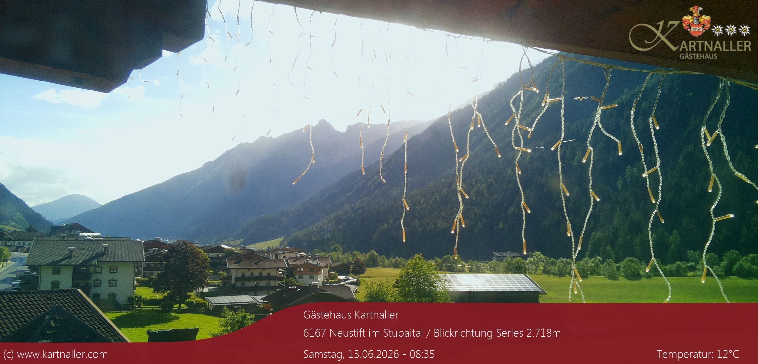 Archiv Foto Webcam Blick Neustift und Serles / Stubaital