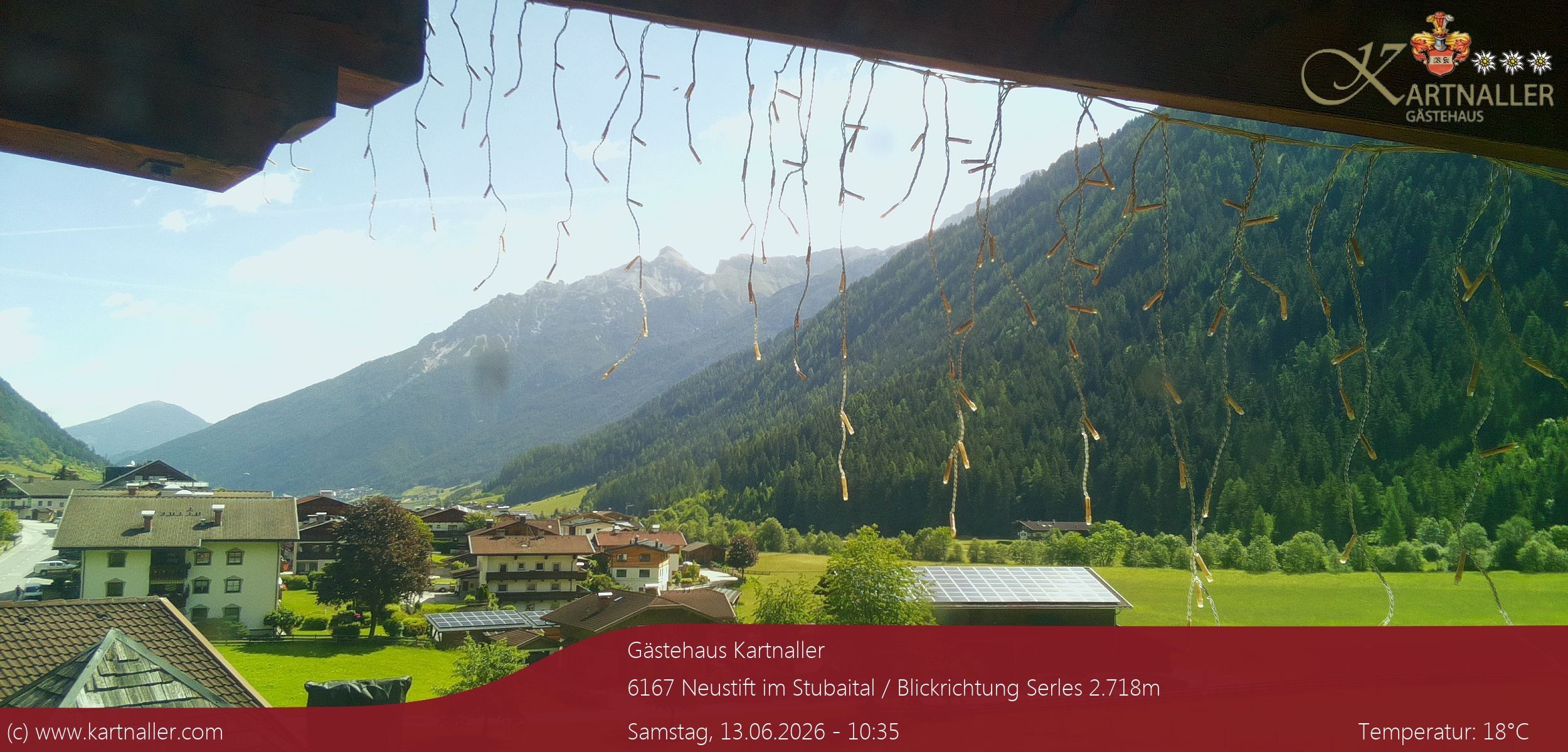 Archiv Foto Webcam Blick Neustift und Serles / Stubaital