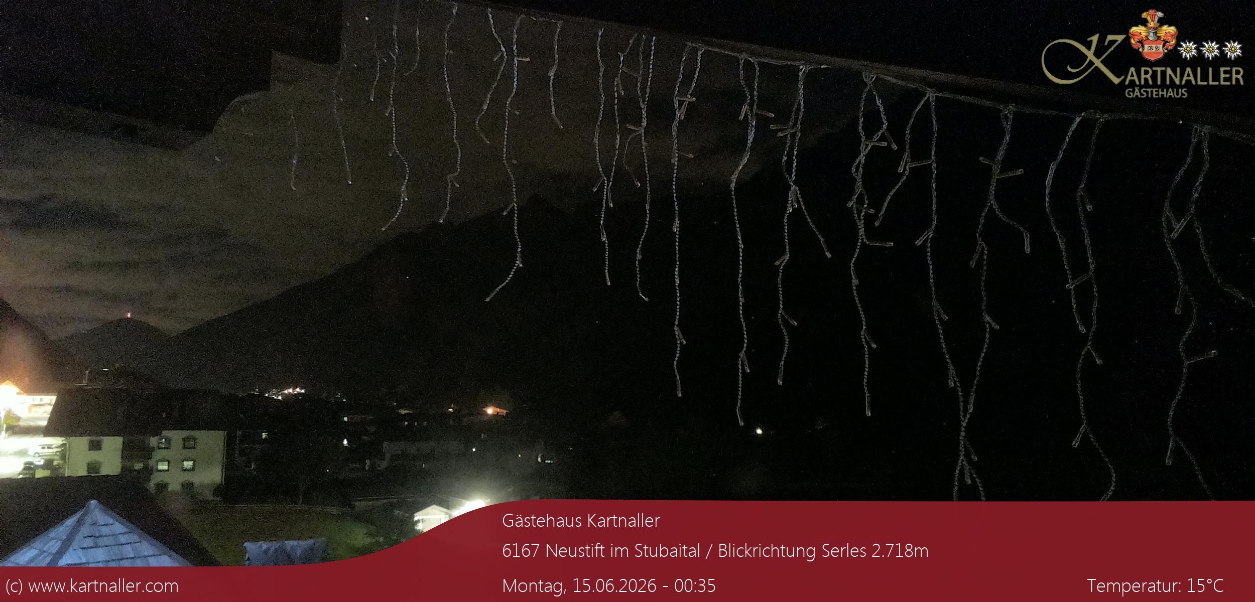 Archiv Foto Webcam Blick Neustift und Serles / Stubaital
