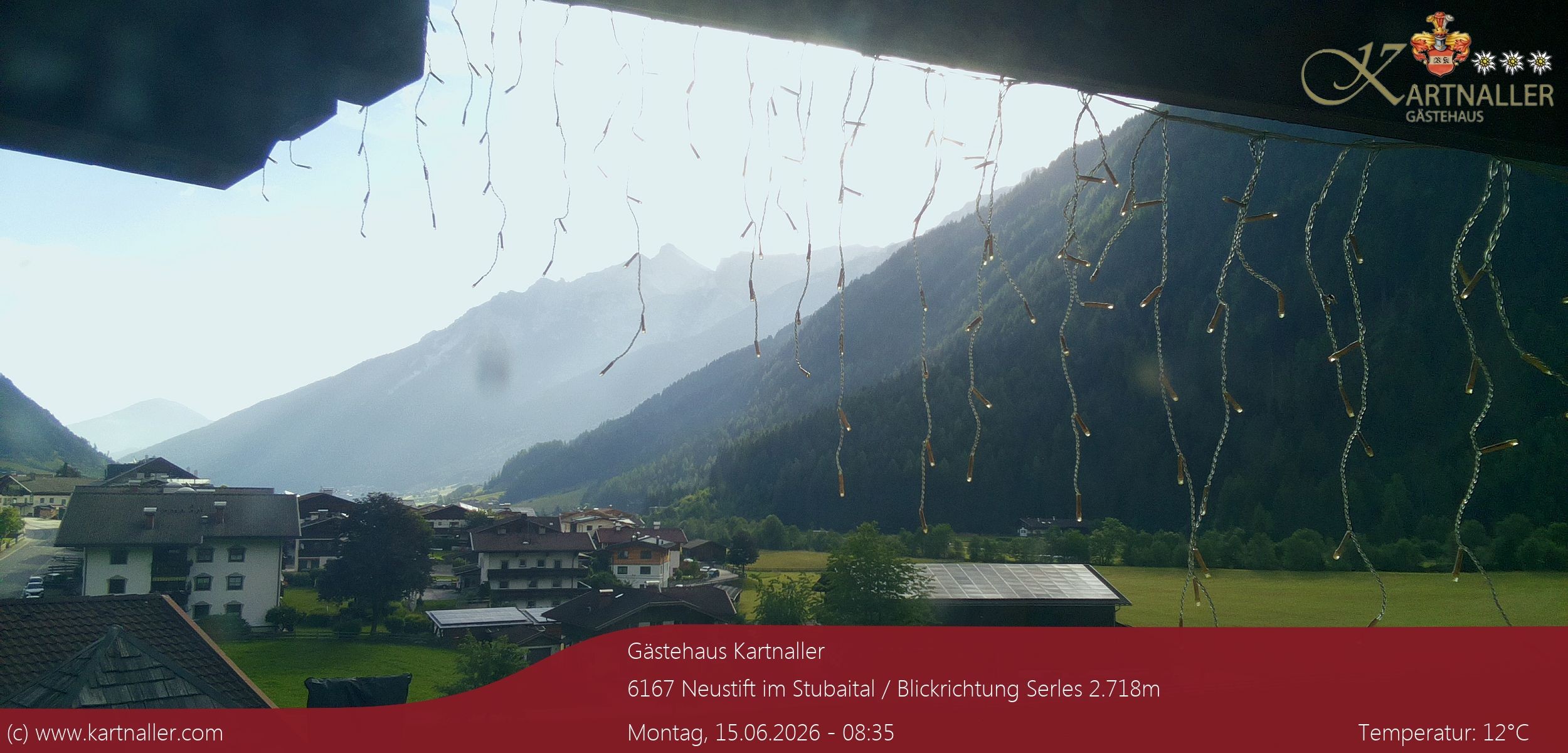 Archiv Foto Webcam Blick Neustift und Serles / Stubaital