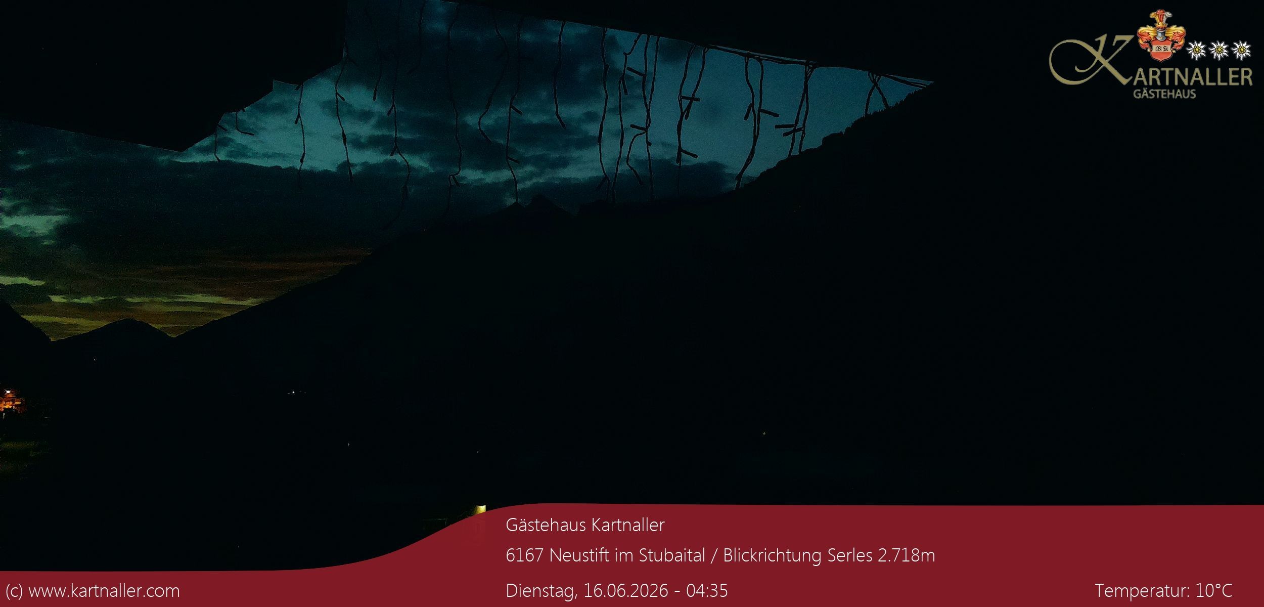 Archiv Foto Webcam Blick Neustift und Serles / Stubaital