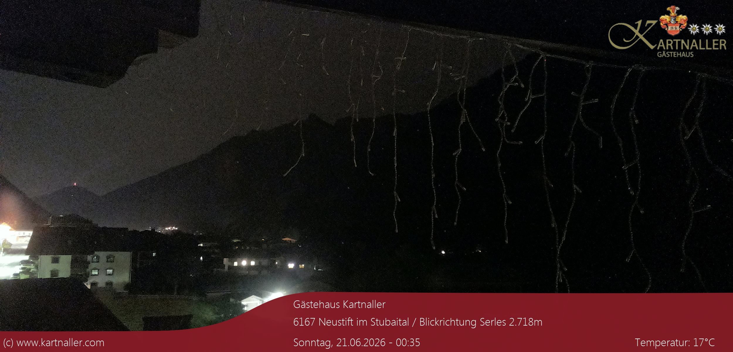 Archiv Foto Webcam Blick Neustift und Serles / Stubaital