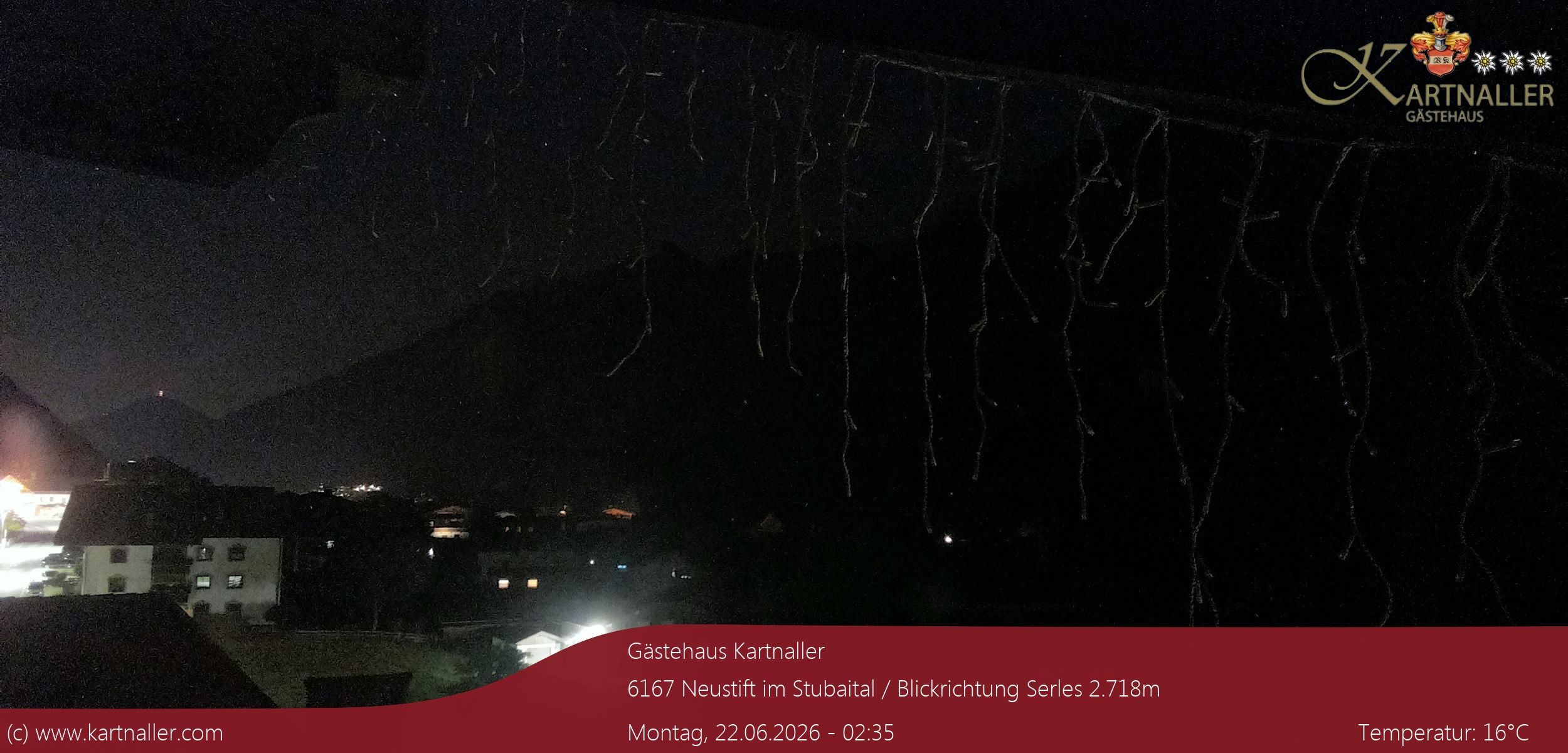 Archiv Foto Webcam Blick Neustift und Serles / Stubaital