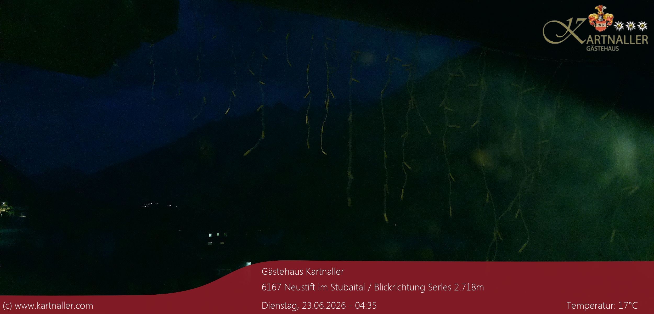 Archived image Webcam View to Neustift and Serles