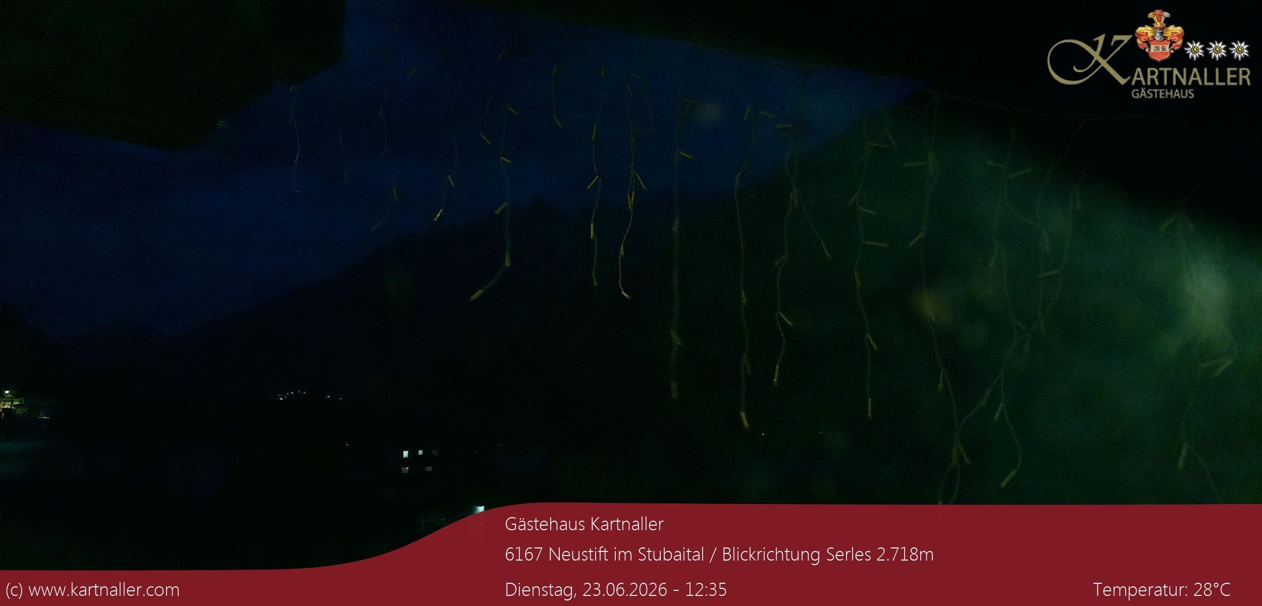 Archiv Foto Webcam Blick Neustift und Serles / Stubaital