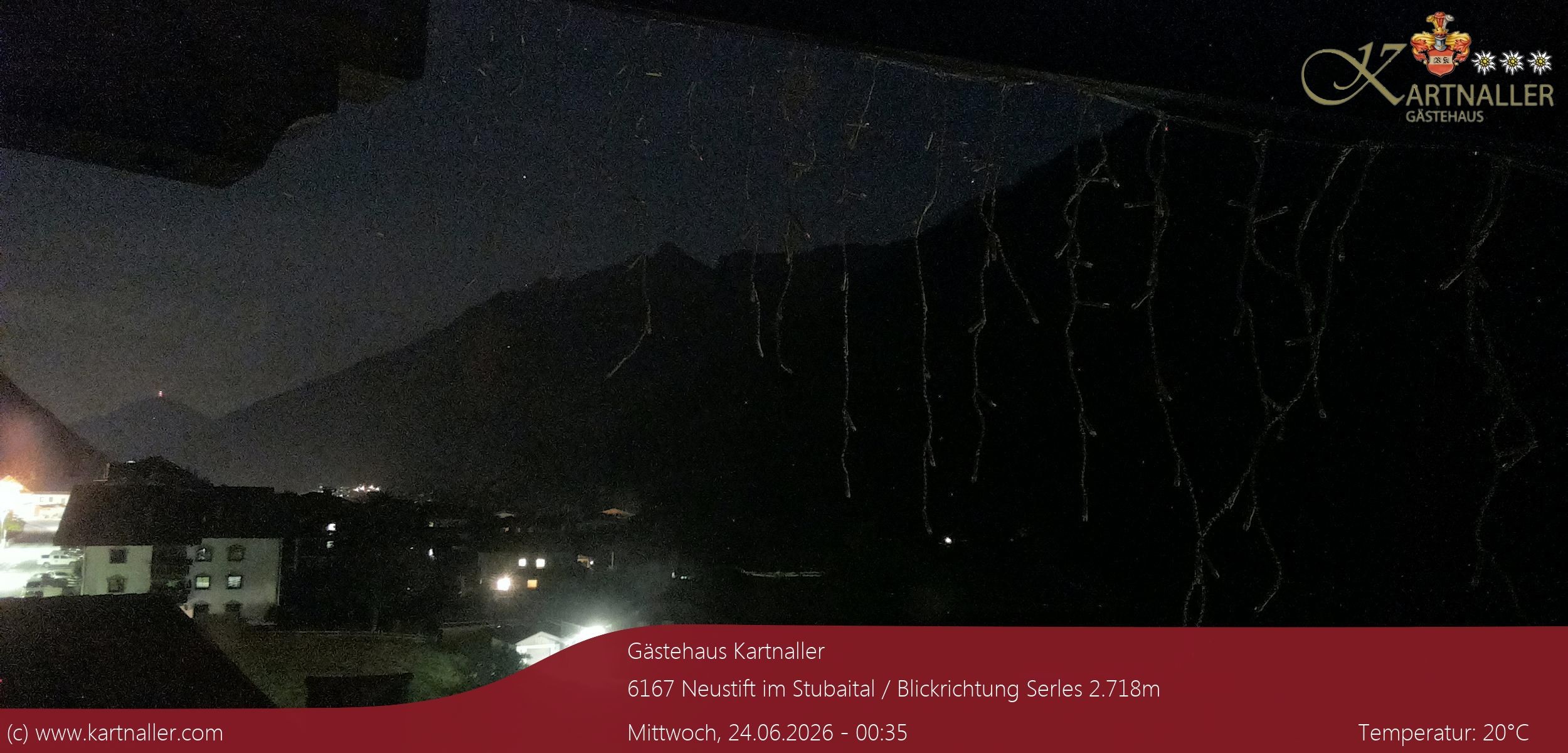 Archiv Foto Webcam Blick Neustift und Serles / Stubaital