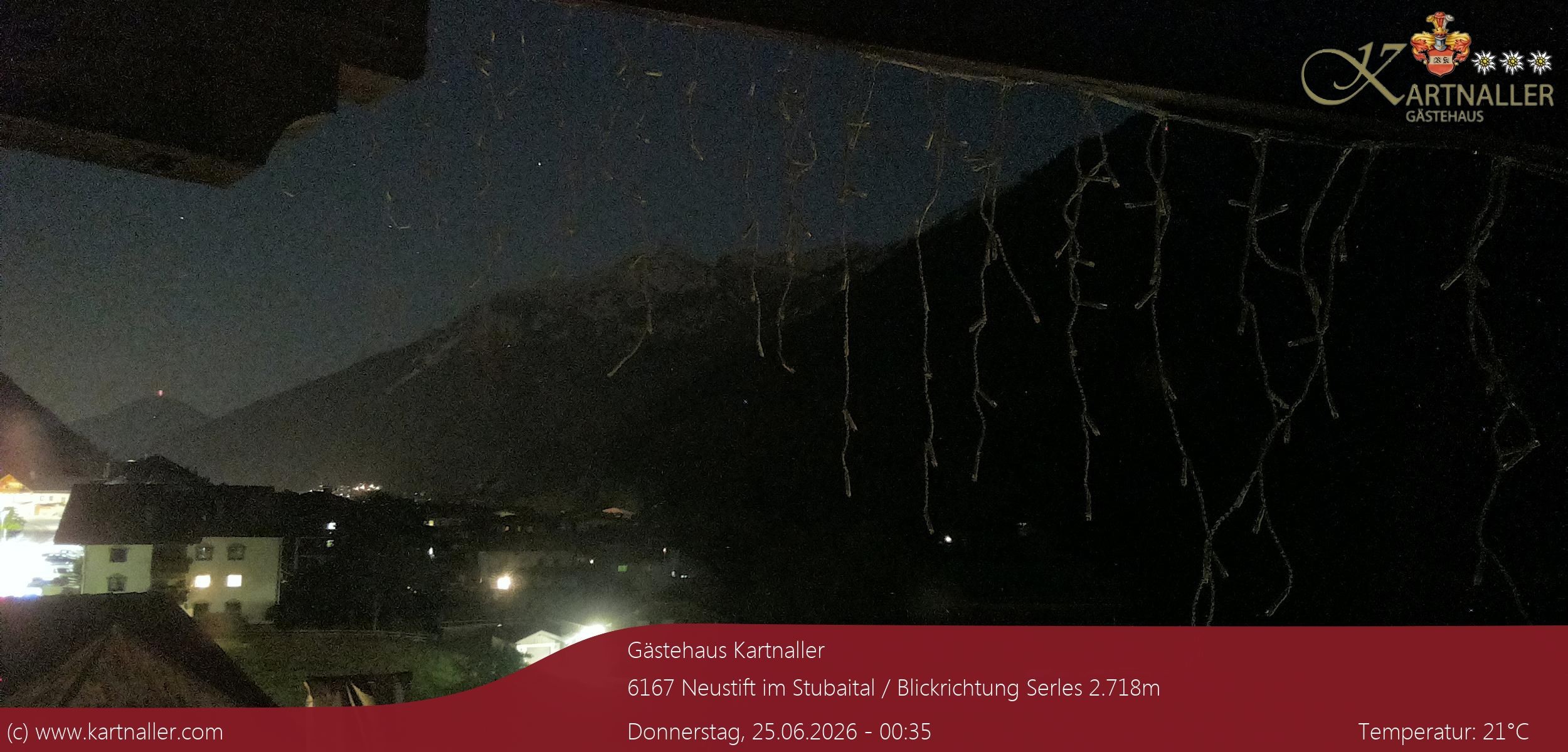 Archived image Webcam View to Neustift and Serles