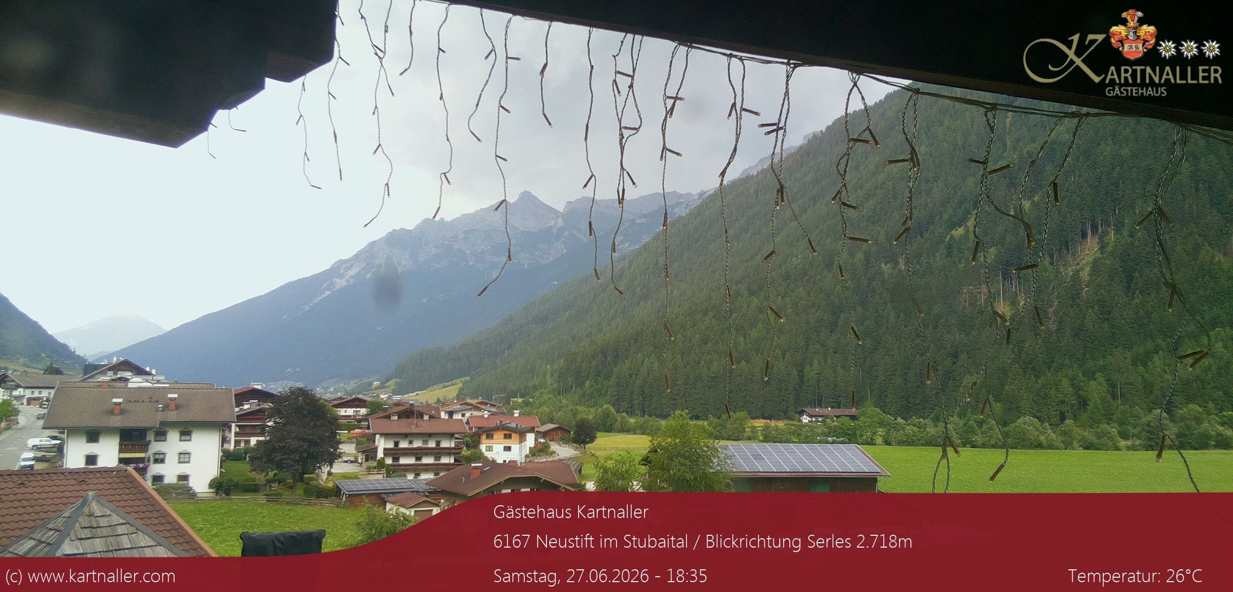 Archiv Foto Webcam Blick Neustift und Serles / Stubaital
