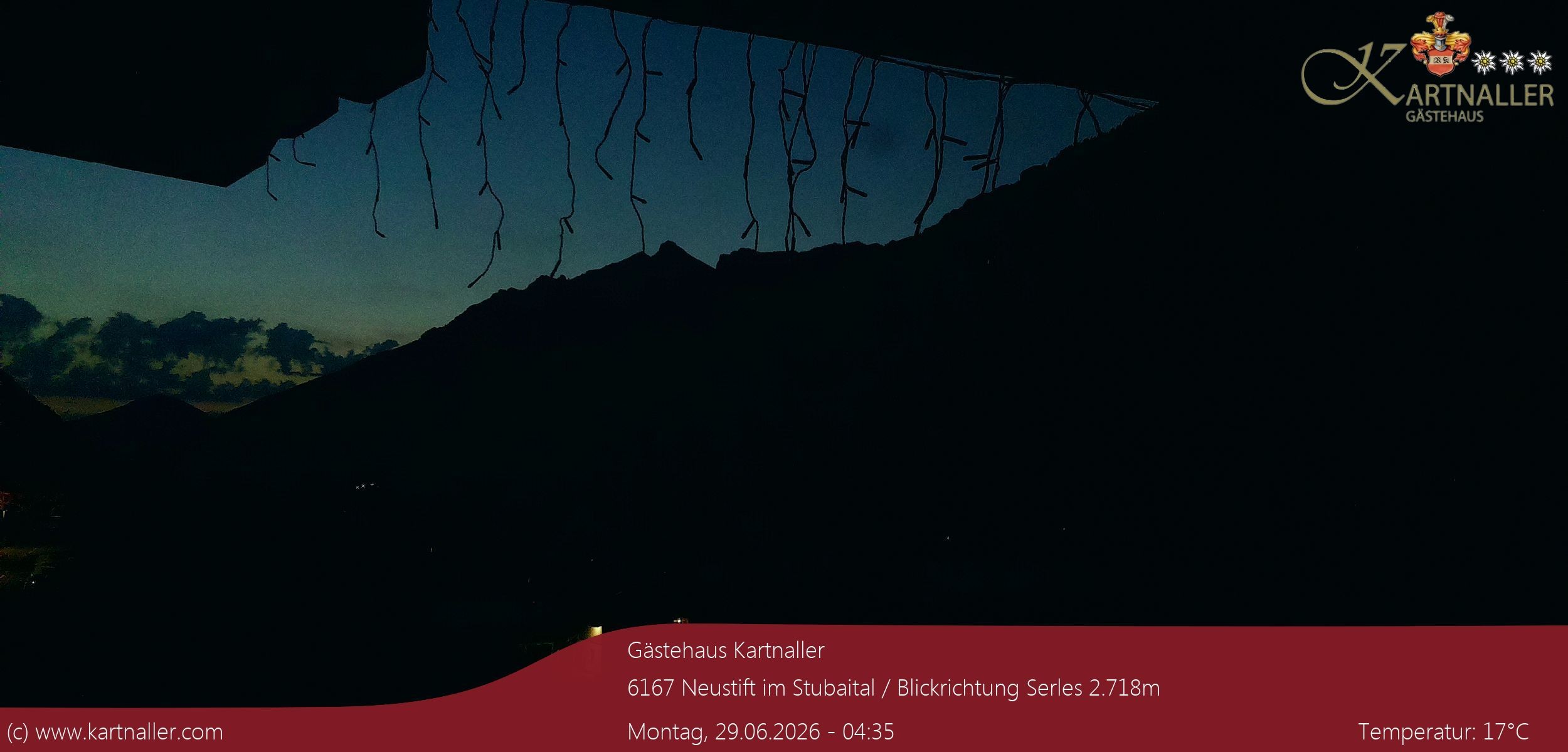 Archived image Webcam View to Neustift and Serles