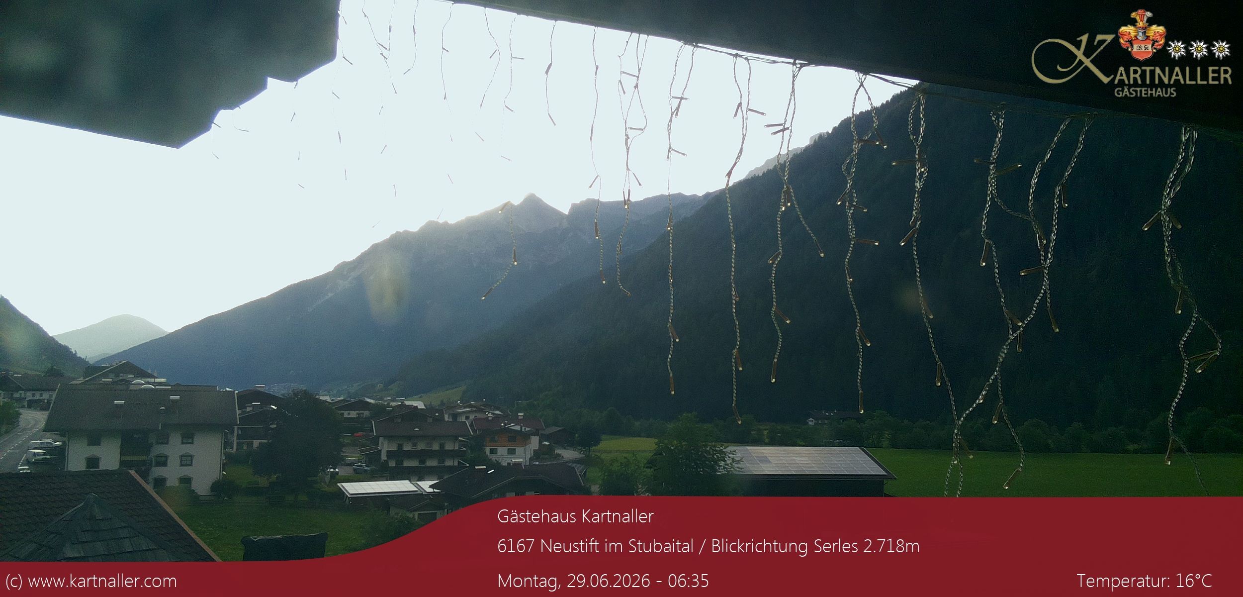 Archived image Webcam View to Neustift and Serles