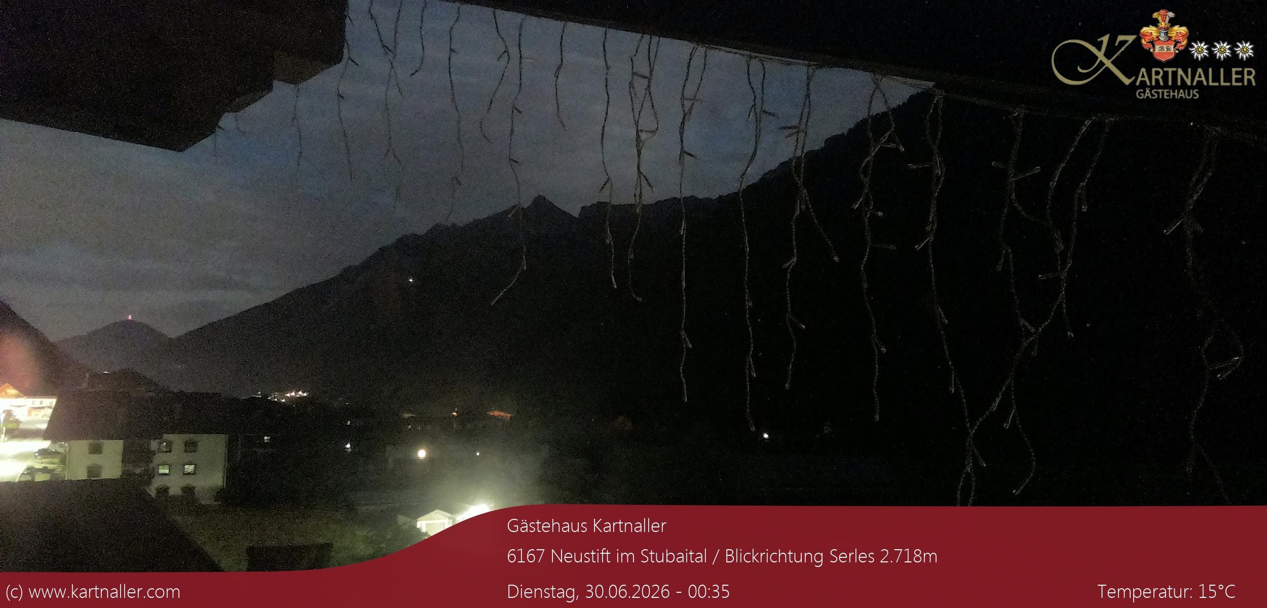 Archiv Foto Webcam Blick Neustift und Serles / Stubaital