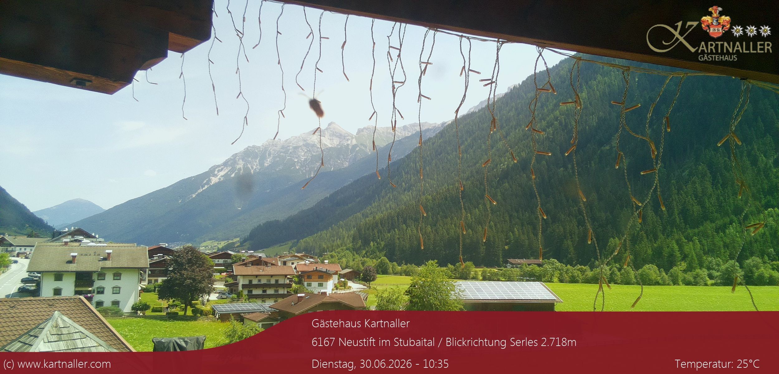 Archiv Foto Webcam Blick Neustift und Serles / Stubaital