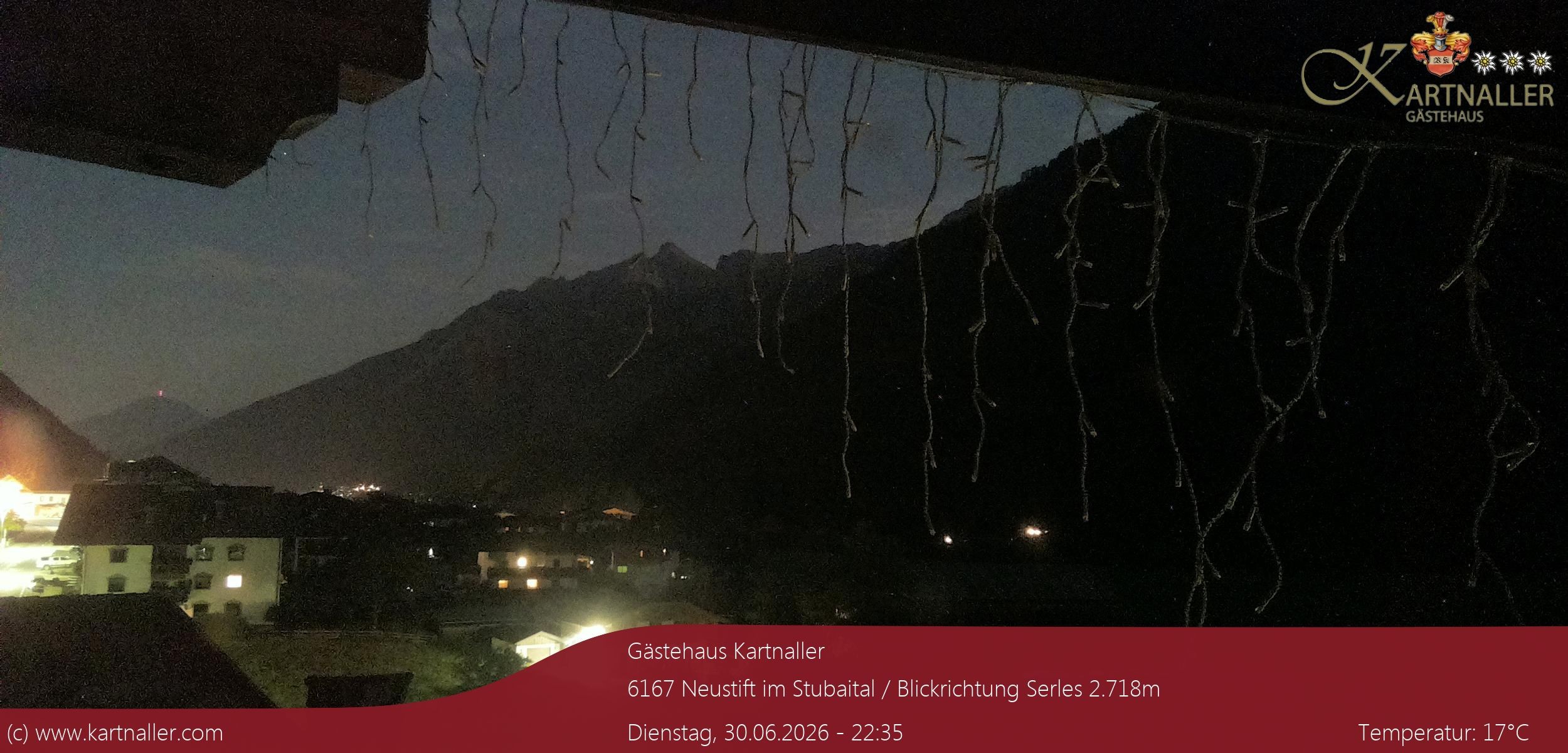Archiv Foto Webcam Blick Neustift und Serles / Stubaital
