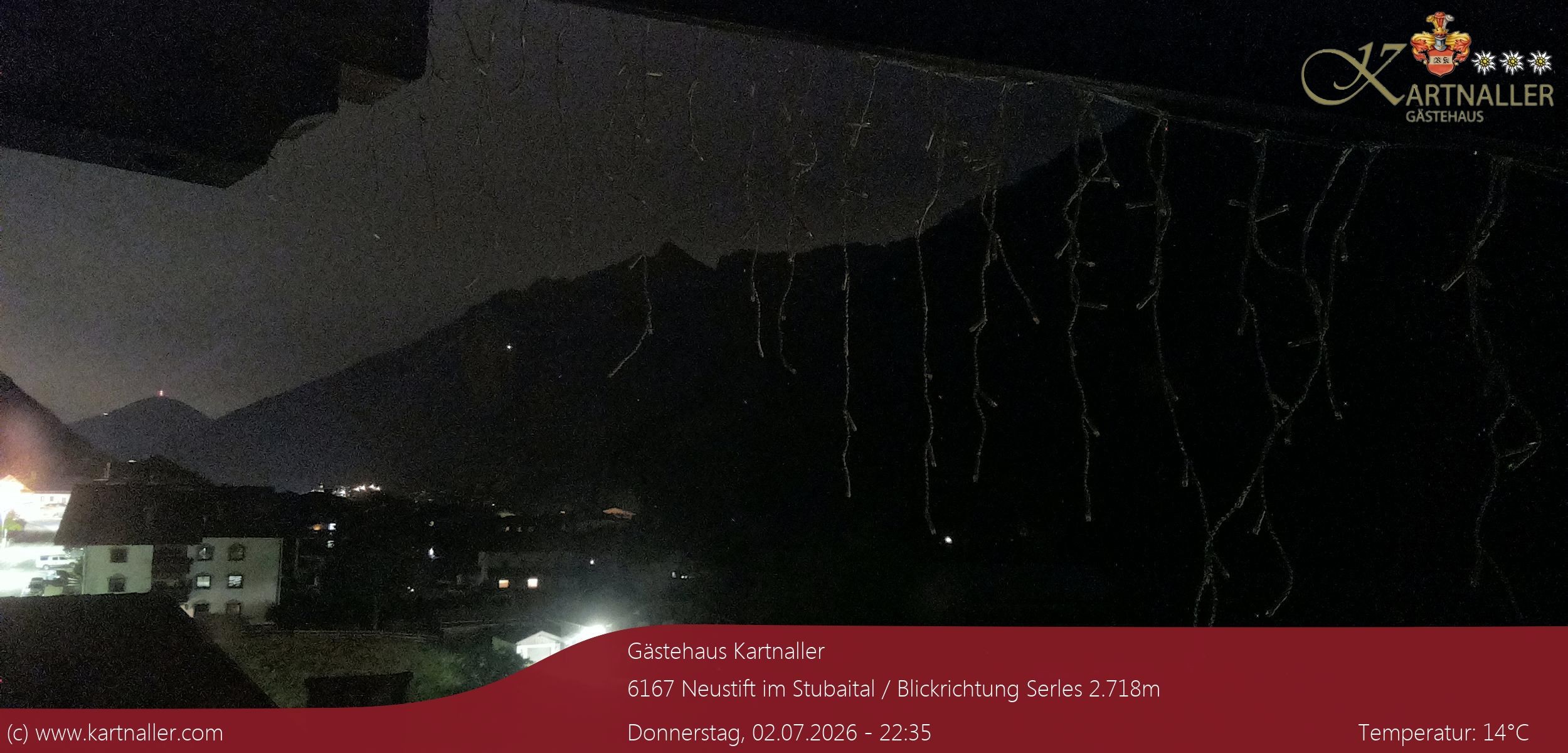Archiv Foto Webcam Blick Neustift und Serles / Stubaital
