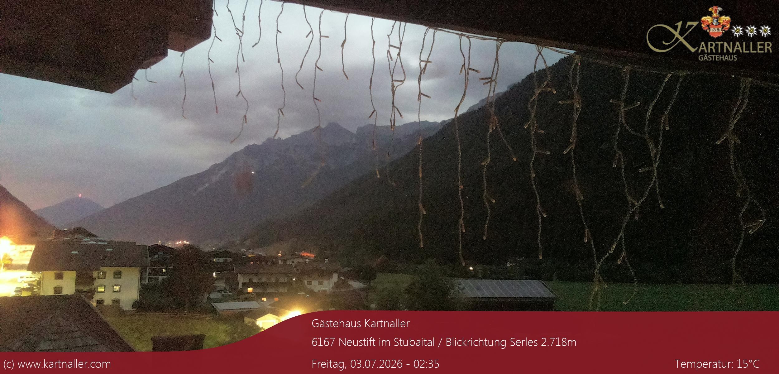 Archiv Foto Webcam Blick Neustift und Serles / Stubaital