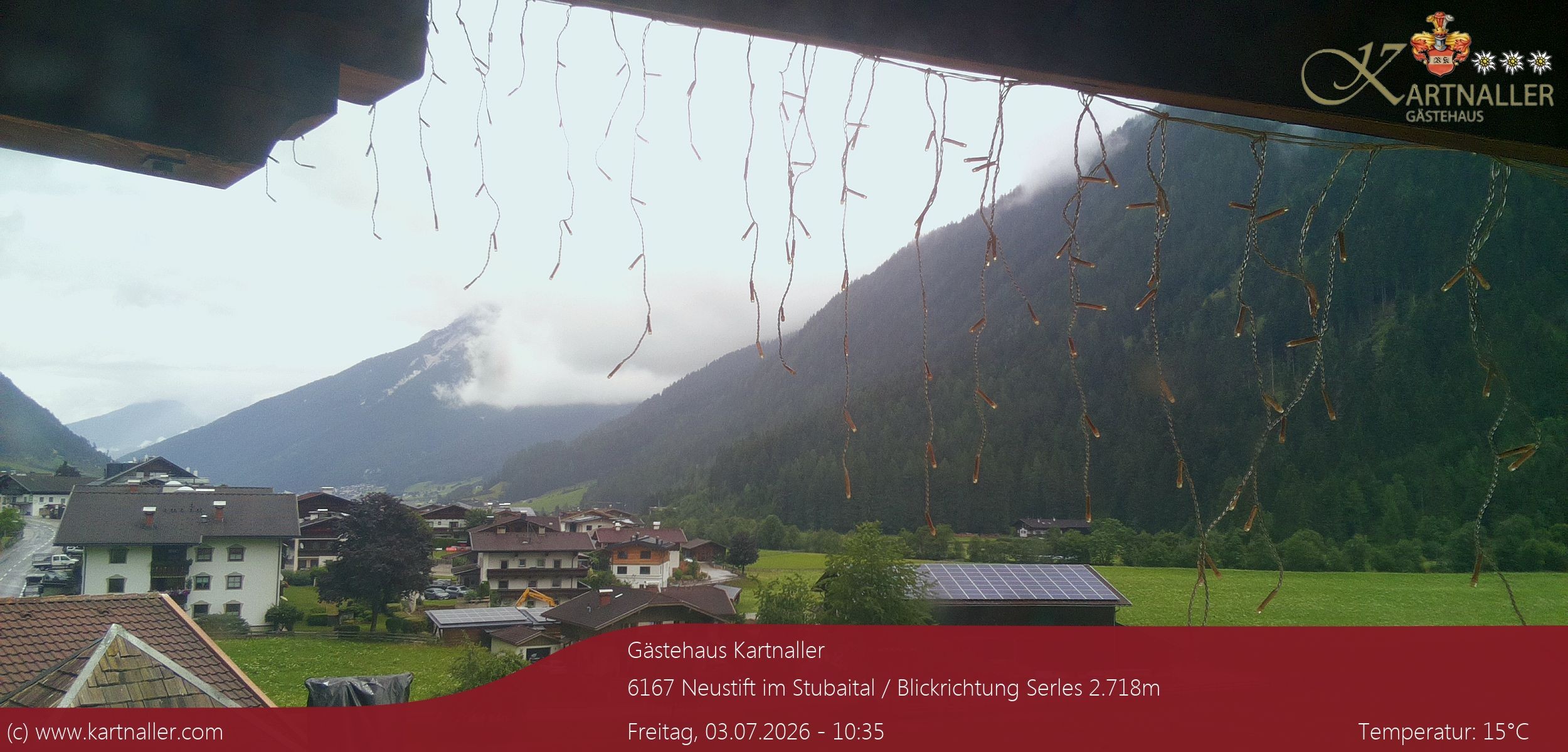 Archiv Foto Webcam Blick Neustift und Serles / Stubaital