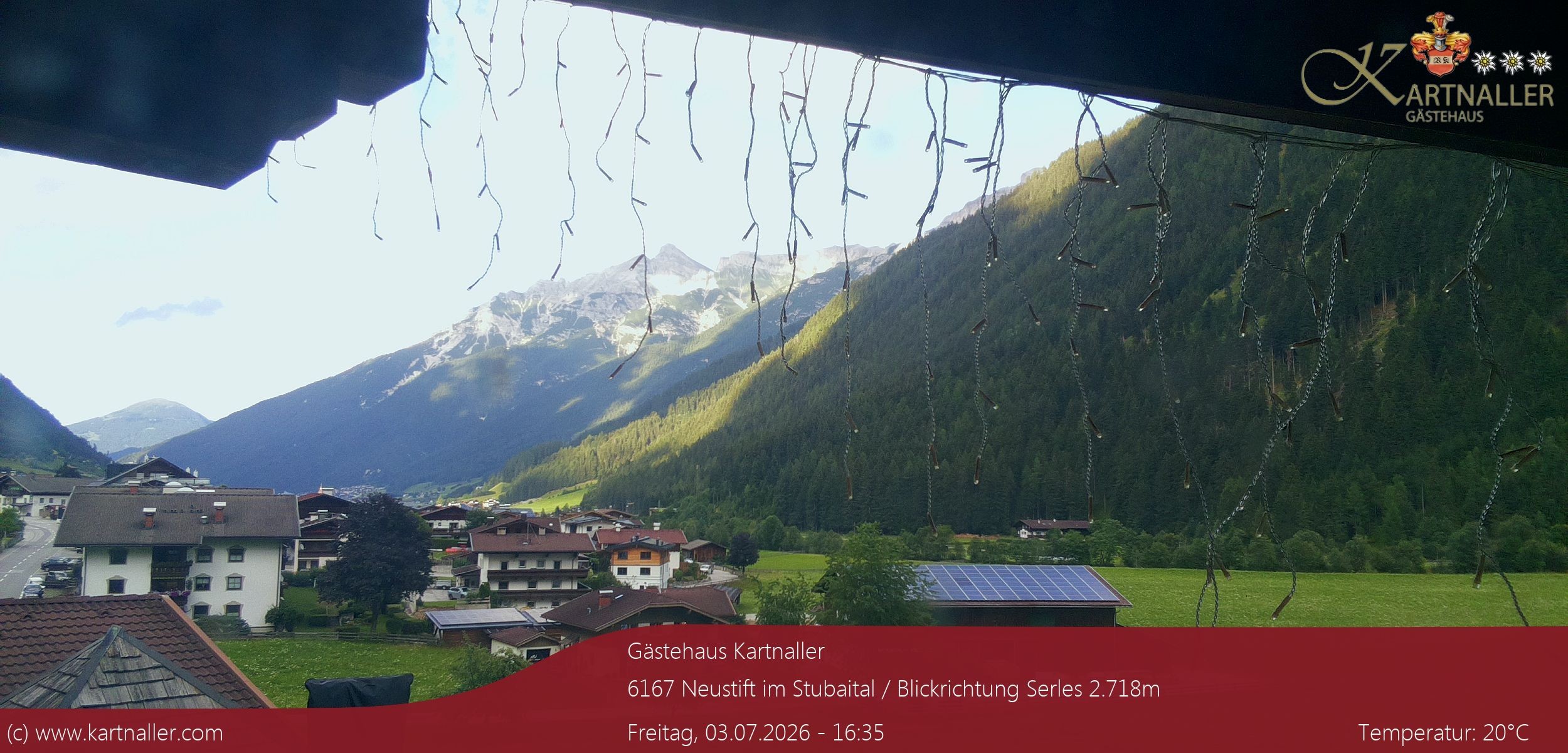 Archiv Foto Webcam Blick Neustift und Serles / Stubaital