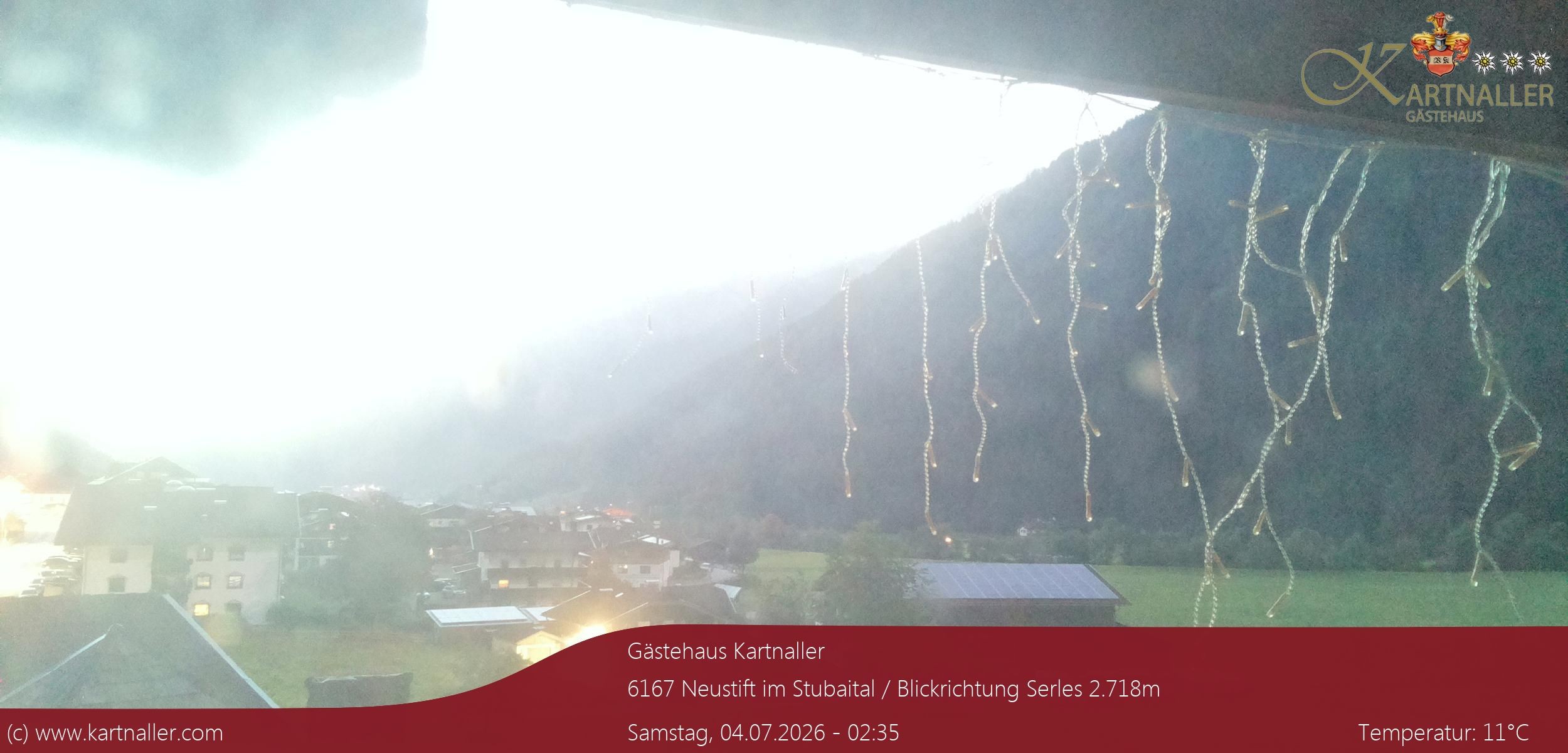 Archiv Foto Webcam Blick Neustift und Serles / Stubaital
