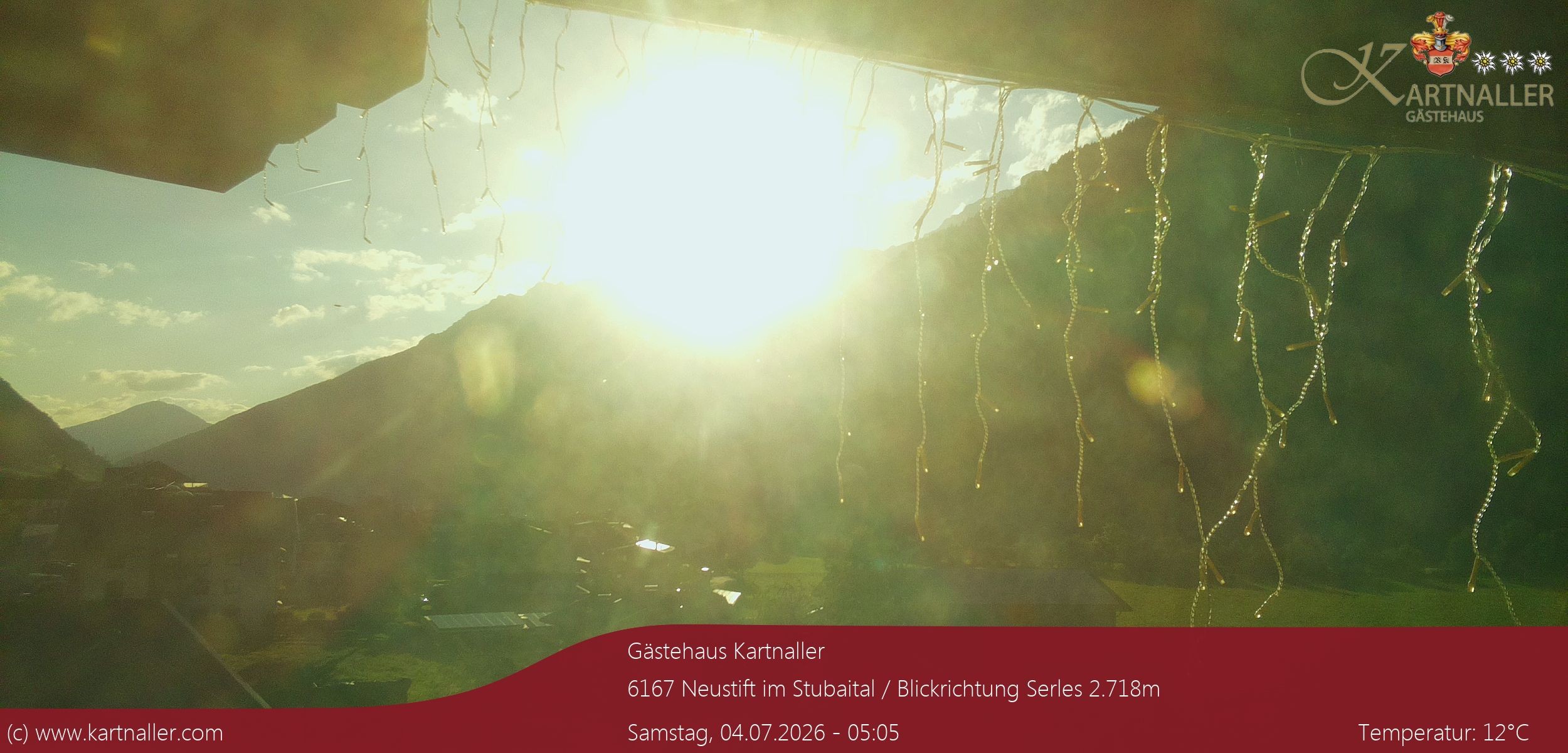 Archiv Foto Webcam Blick Neustift und Serles / Stubaital