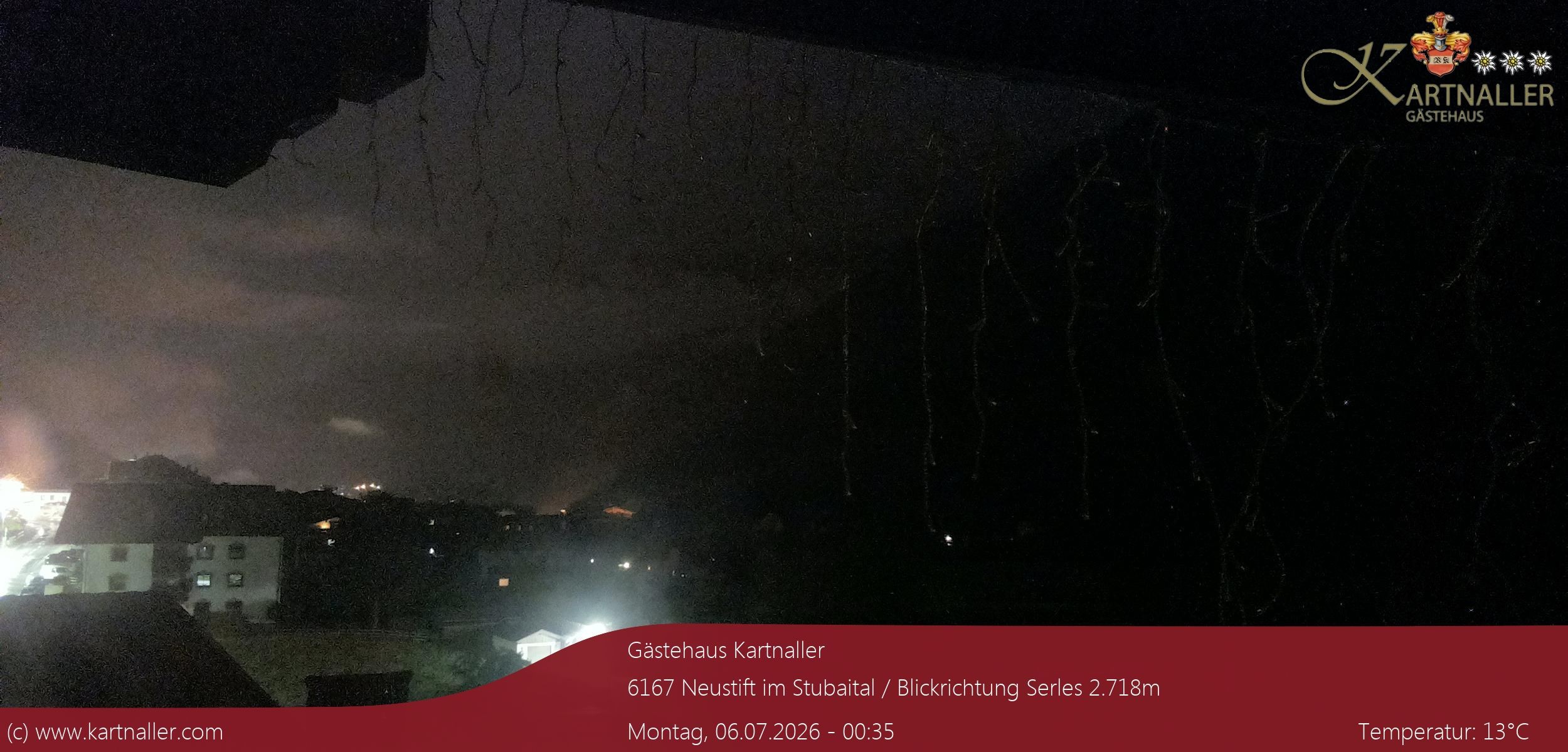 Archived image Webcam View to Neustift and Serles