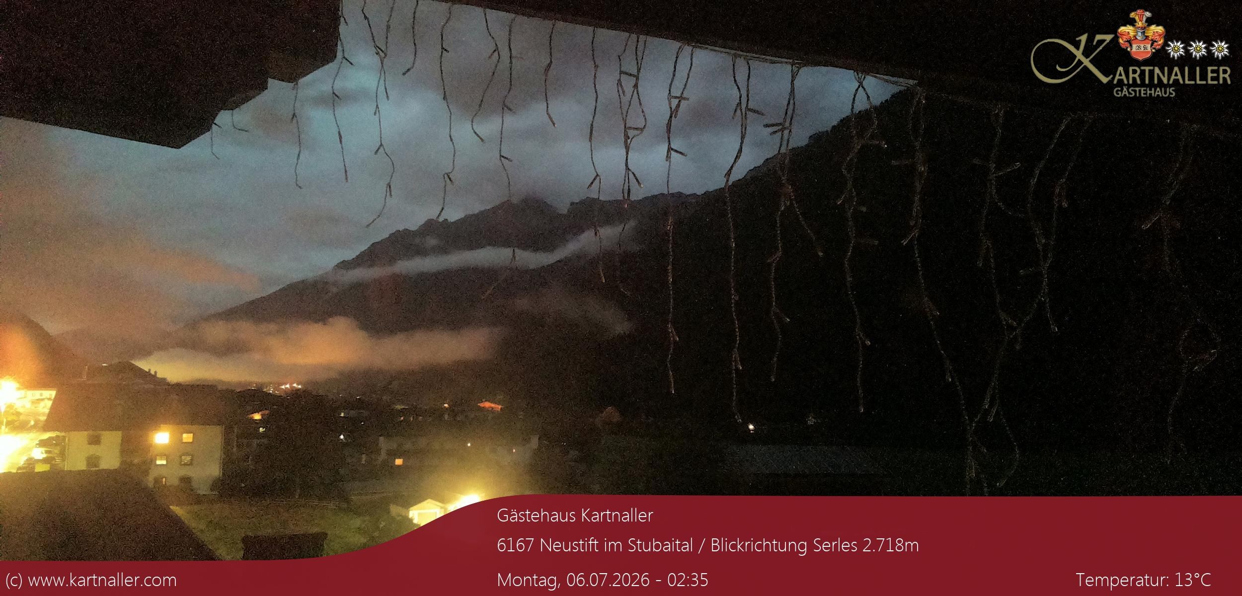 Archived image Webcam View to Neustift and Serles