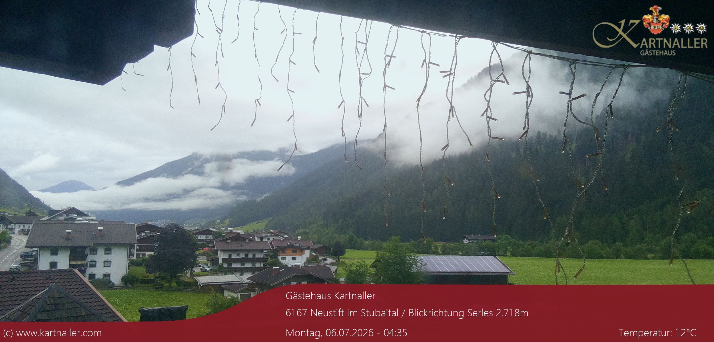 Archived image Webcam View to Neustift and Serles