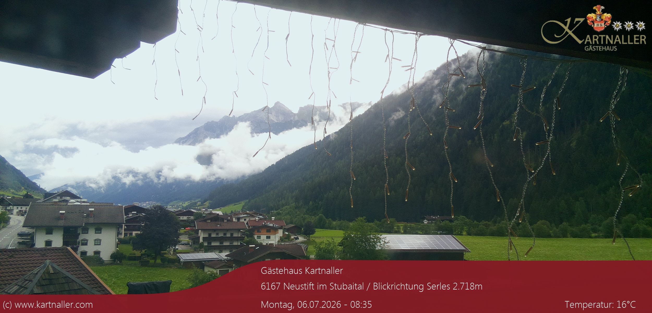 Archived image Webcam View to Neustift and Serles