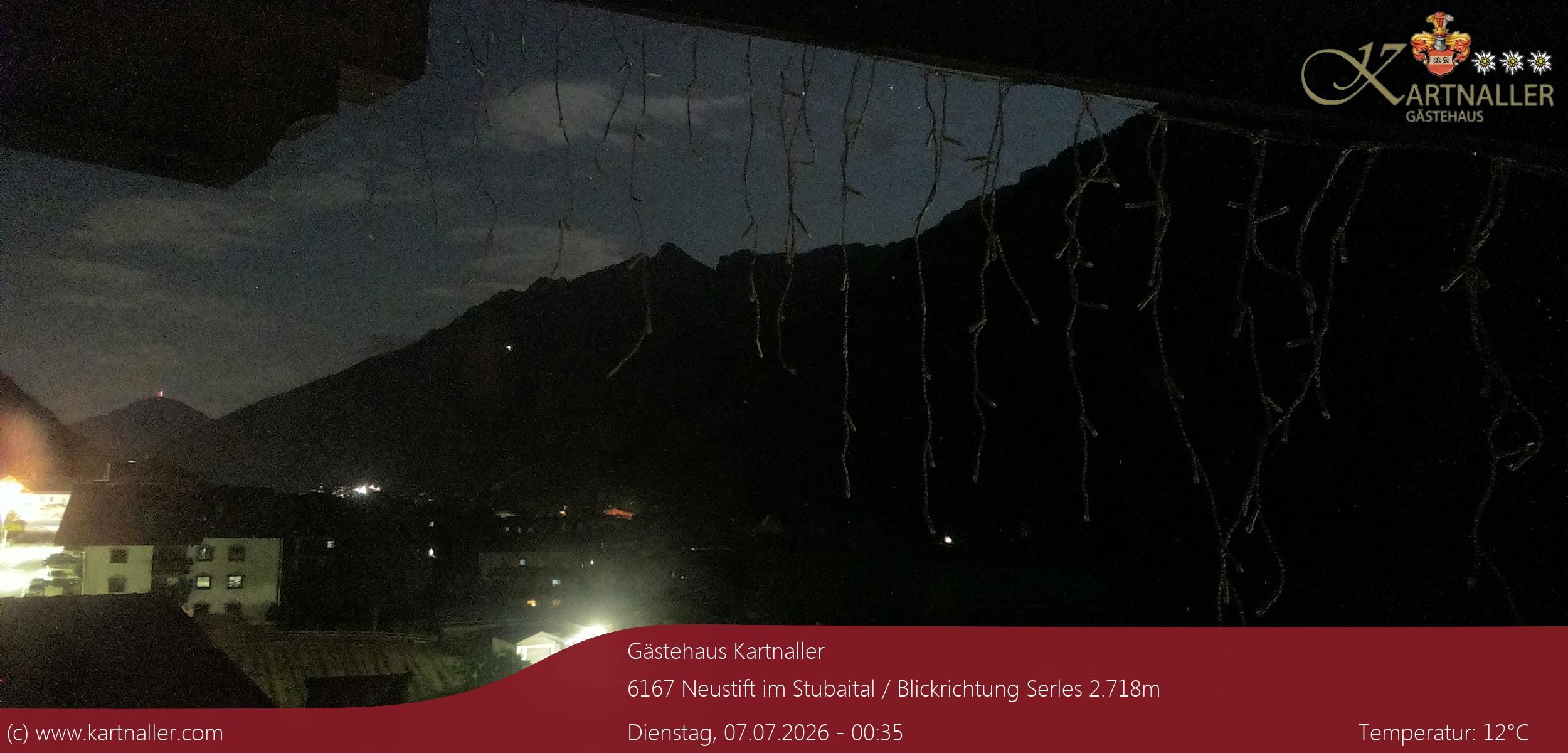 Archiv Foto Webcam Blick Neustift und Serles / Stubaital