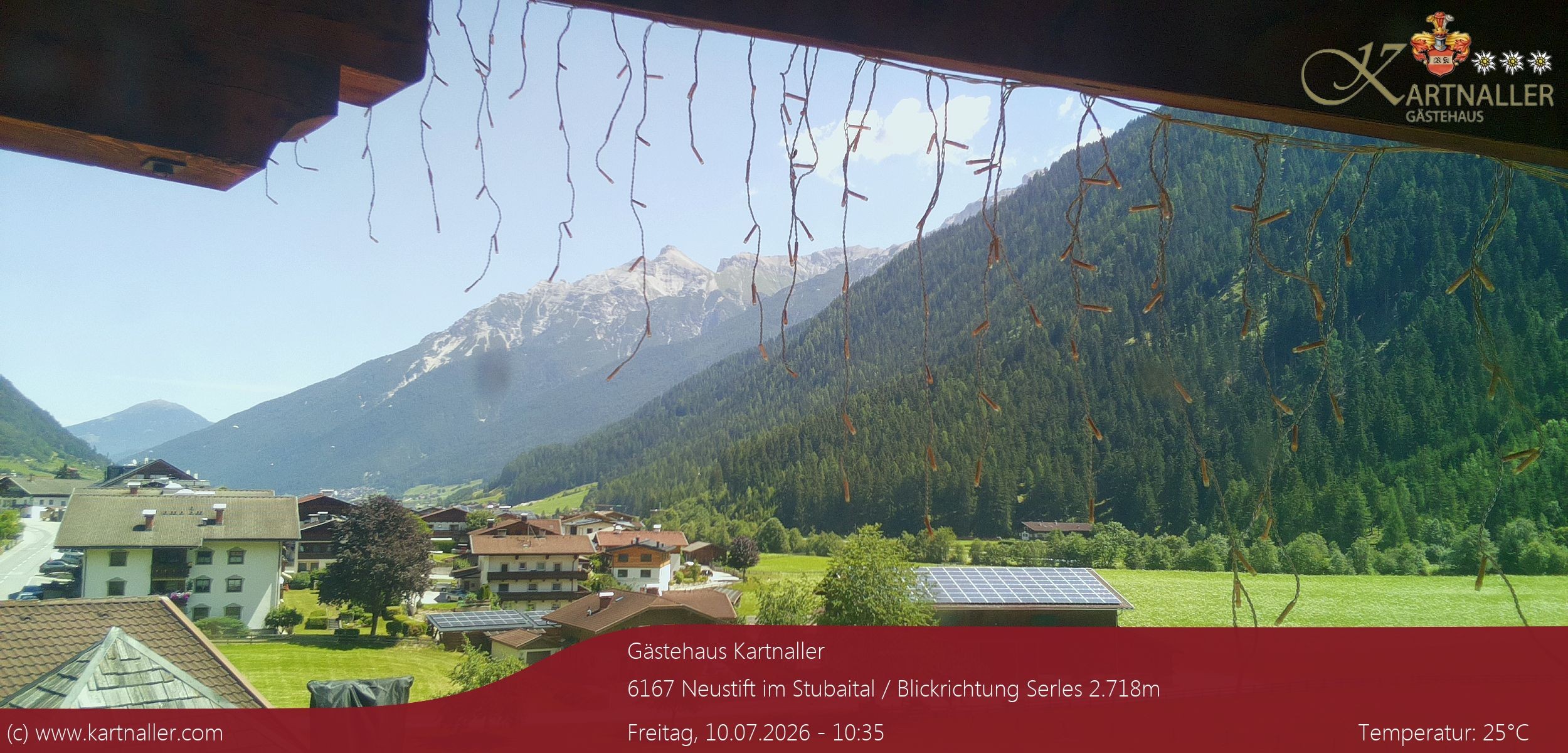 Archived image Webcam View to Neustift and Serles