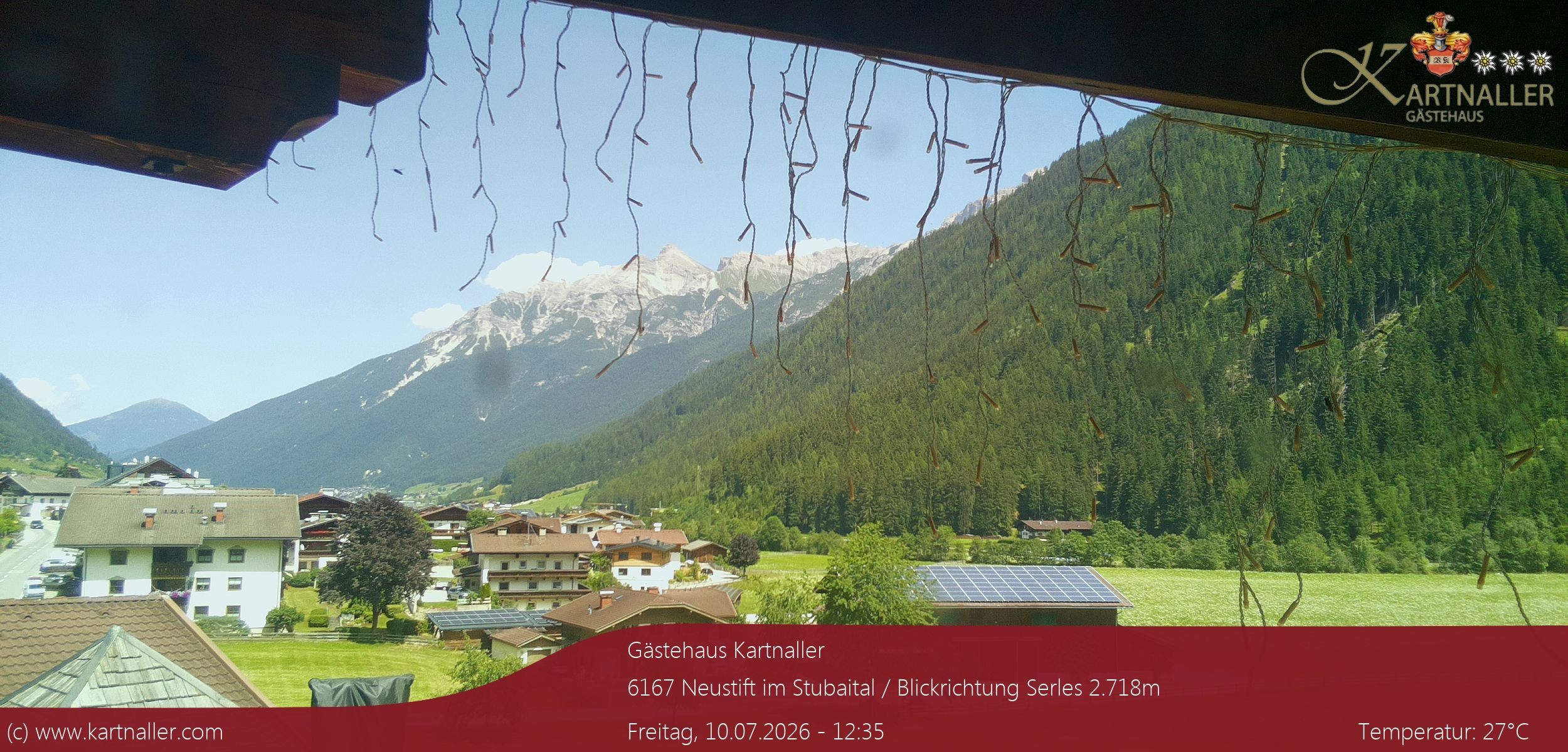 Archiv Foto Webcam Blick Neustift und Serles / Stubaital