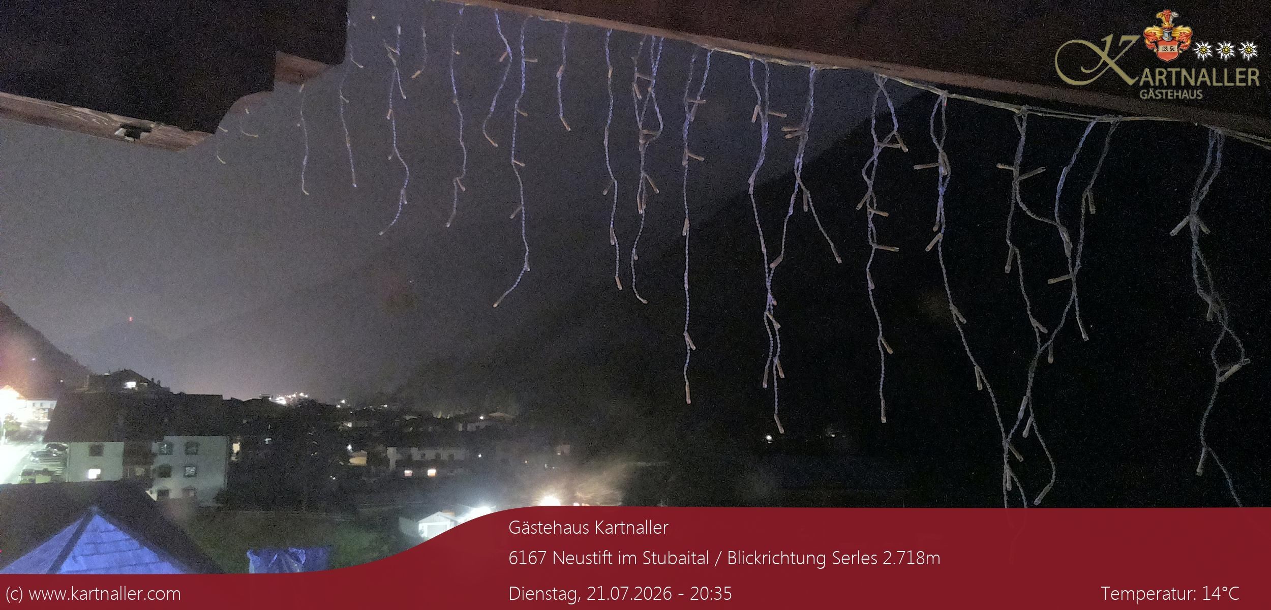 Archiv Foto Webcam Blick Neustift und Serles / Stubaital