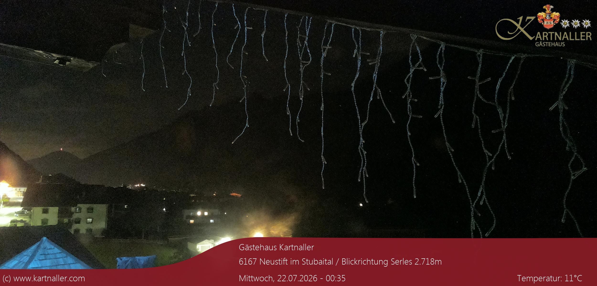 Archiv Foto Webcam Blick Neustift und Serles / Stubaital