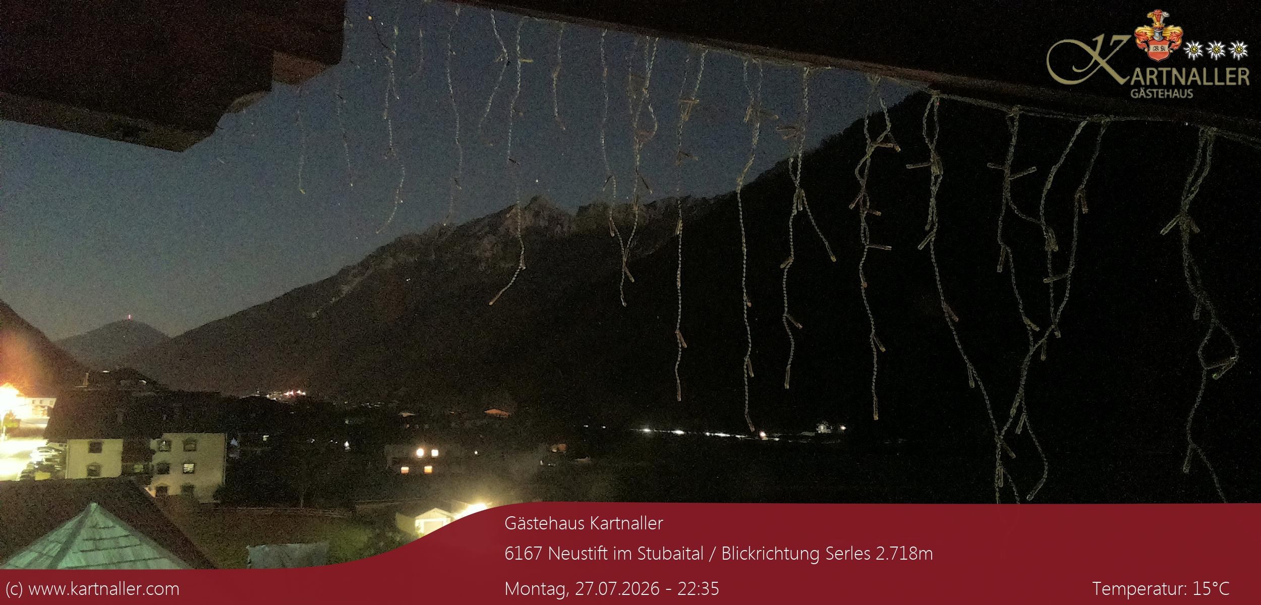 Archiv Foto Webcam Blick Neustift und Serles / Stubaital