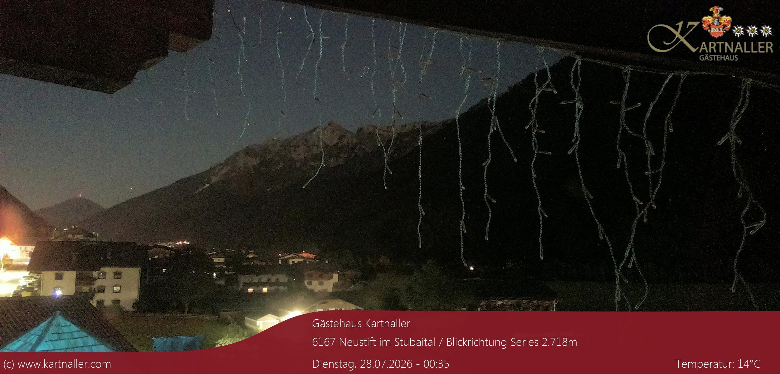 Archiv Foto Webcam Blick Neustift und Serles / Stubaital