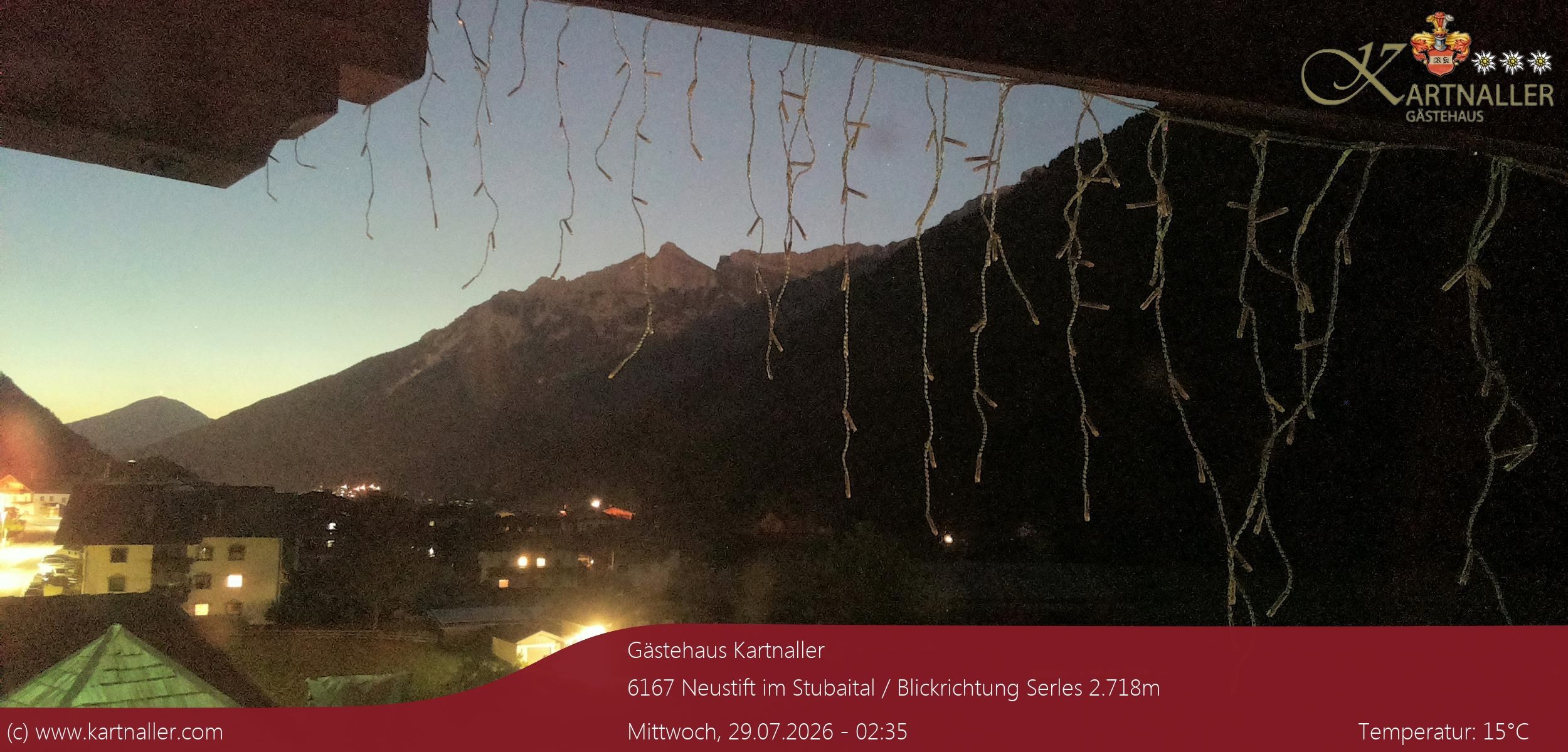 Archiv Foto Webcam Blick Neustift und Serles / Stubaital