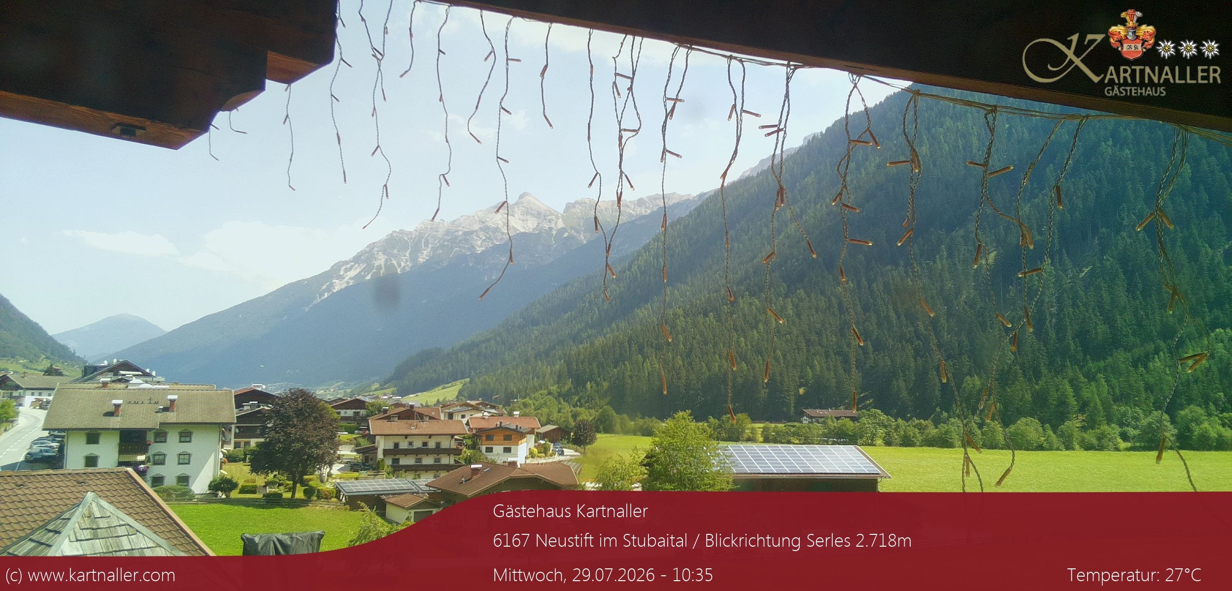 Archiv Foto Webcam Blick Neustift und Serles / Stubaital