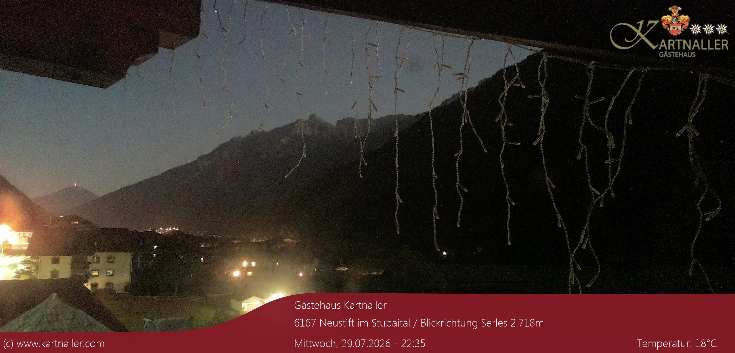 Archived image Webcam View to Neustift and Serles