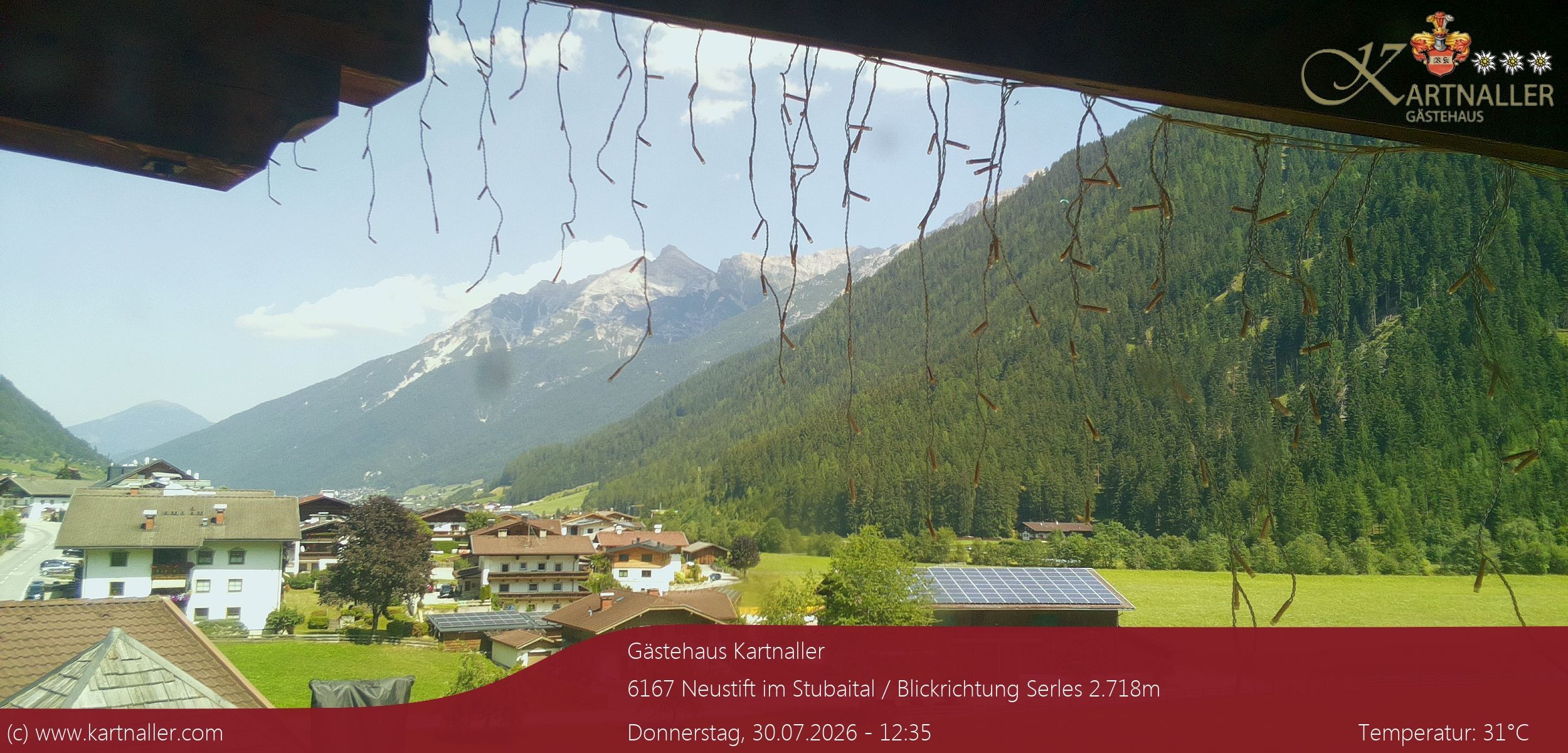 Archived image Webcam View to Neustift and Serles