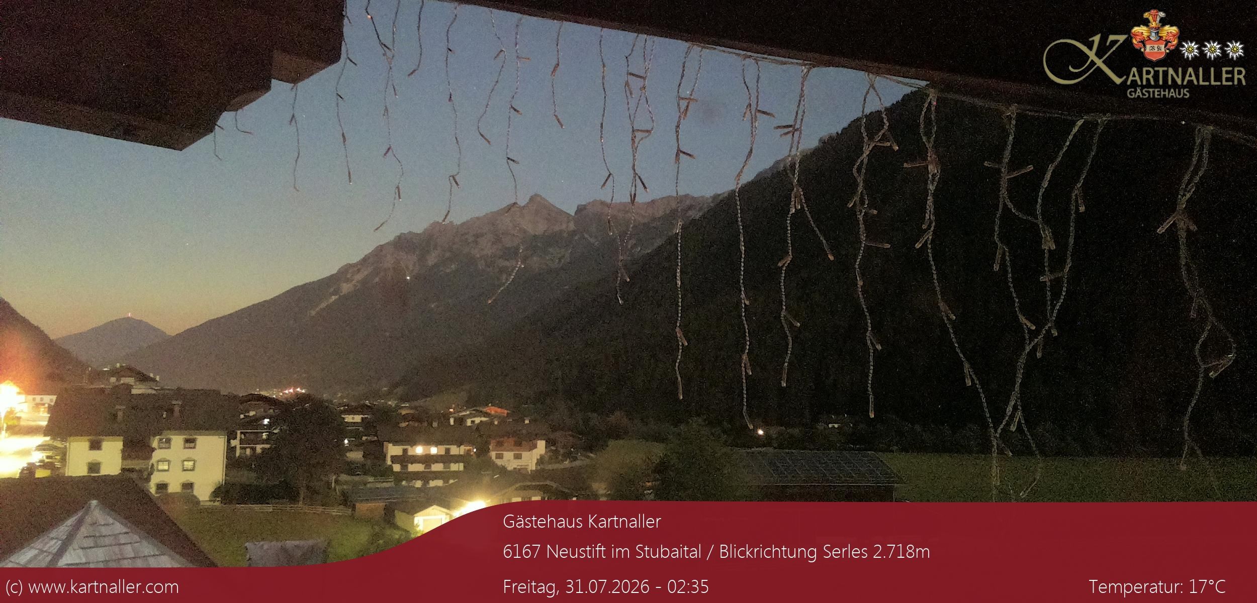 Archiv Foto Webcam Blick Neustift und Serles / Stubaital