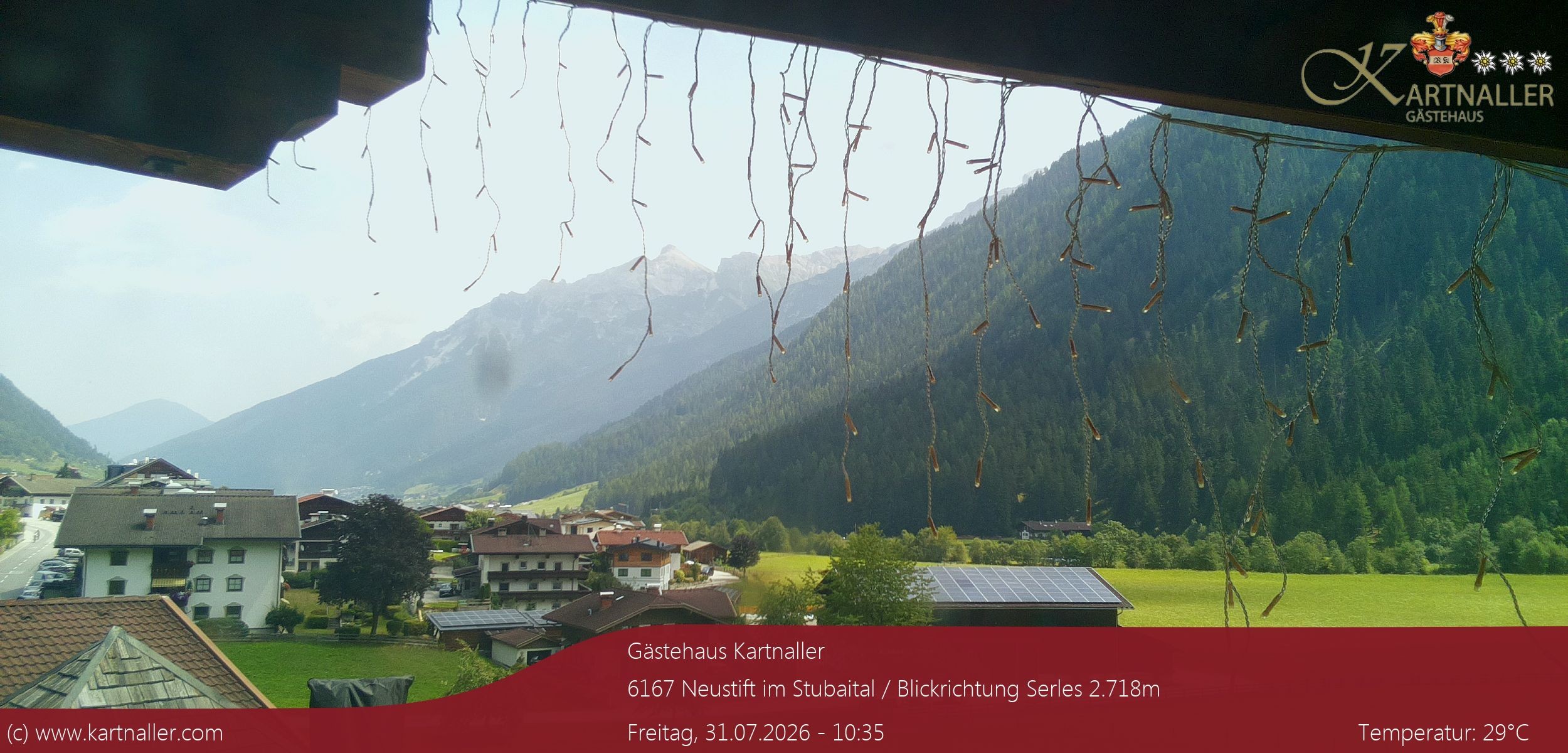 Archiv Foto Webcam Blick Neustift und Serles / Stubaital