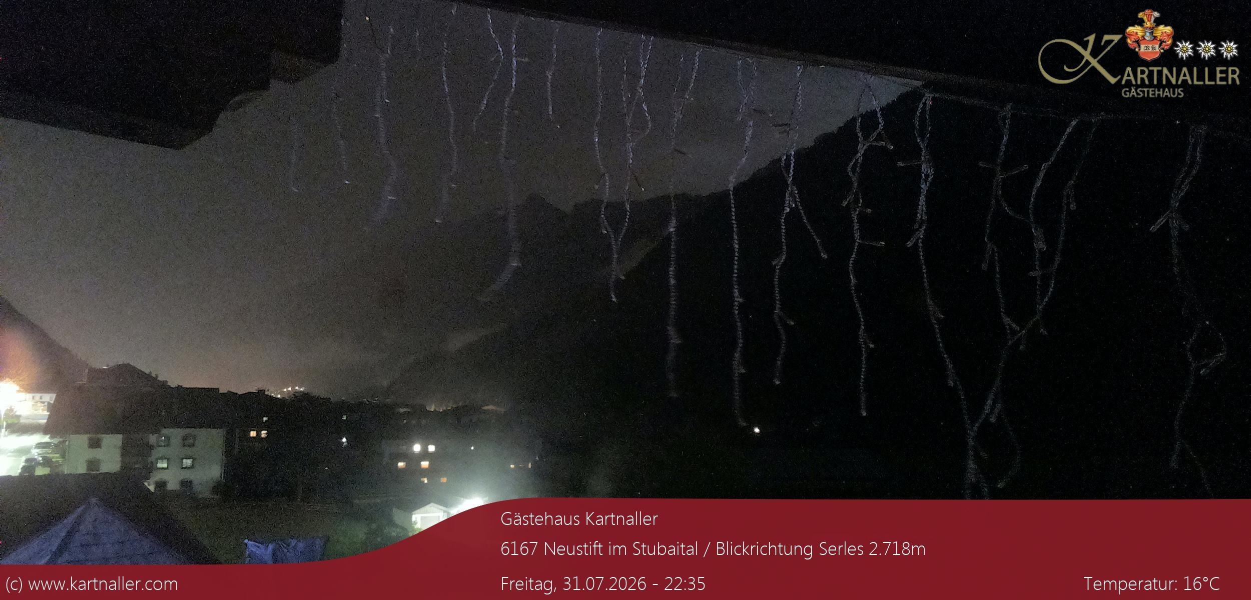 Archiv Foto Webcam Blick Neustift und Serles / Stubaital