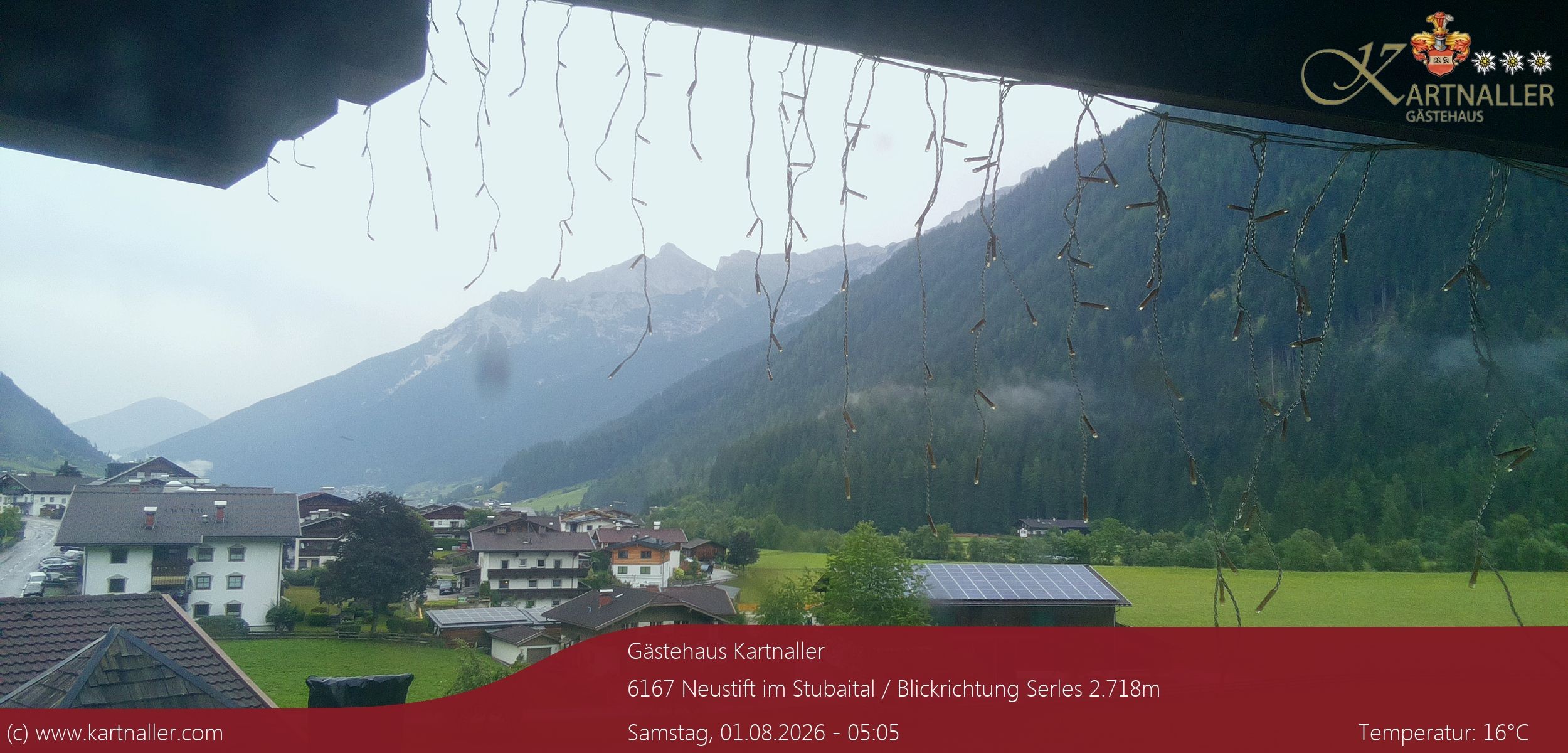 Archiv Foto Webcam Blick Neustift und Serles / Stubaital
