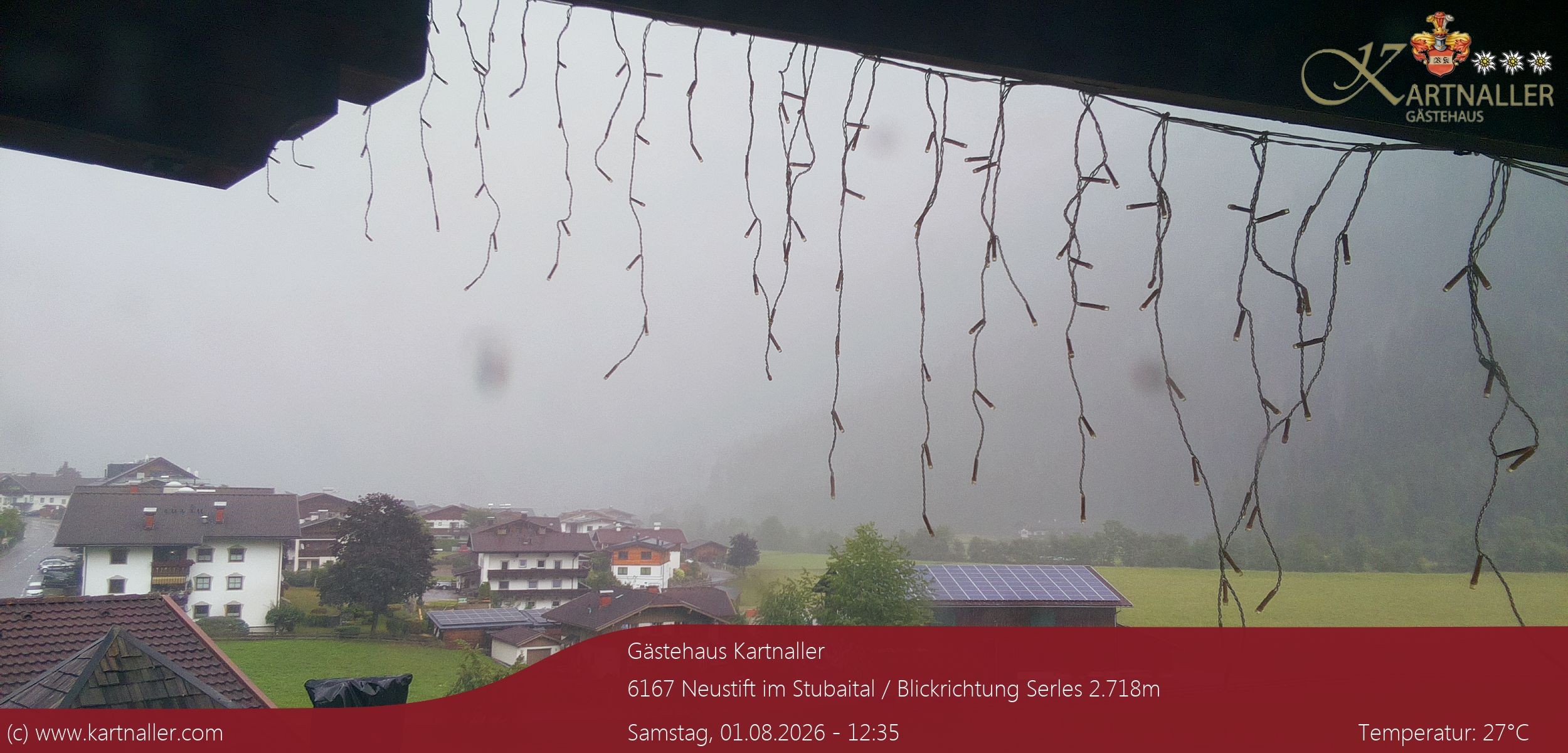 Archiv Foto Webcam Blick Neustift und Serles / Stubaital