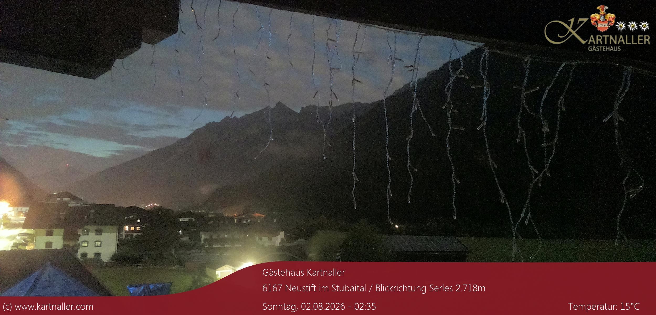 Archiv Foto Webcam Blick Neustift und Serles / Stubaital